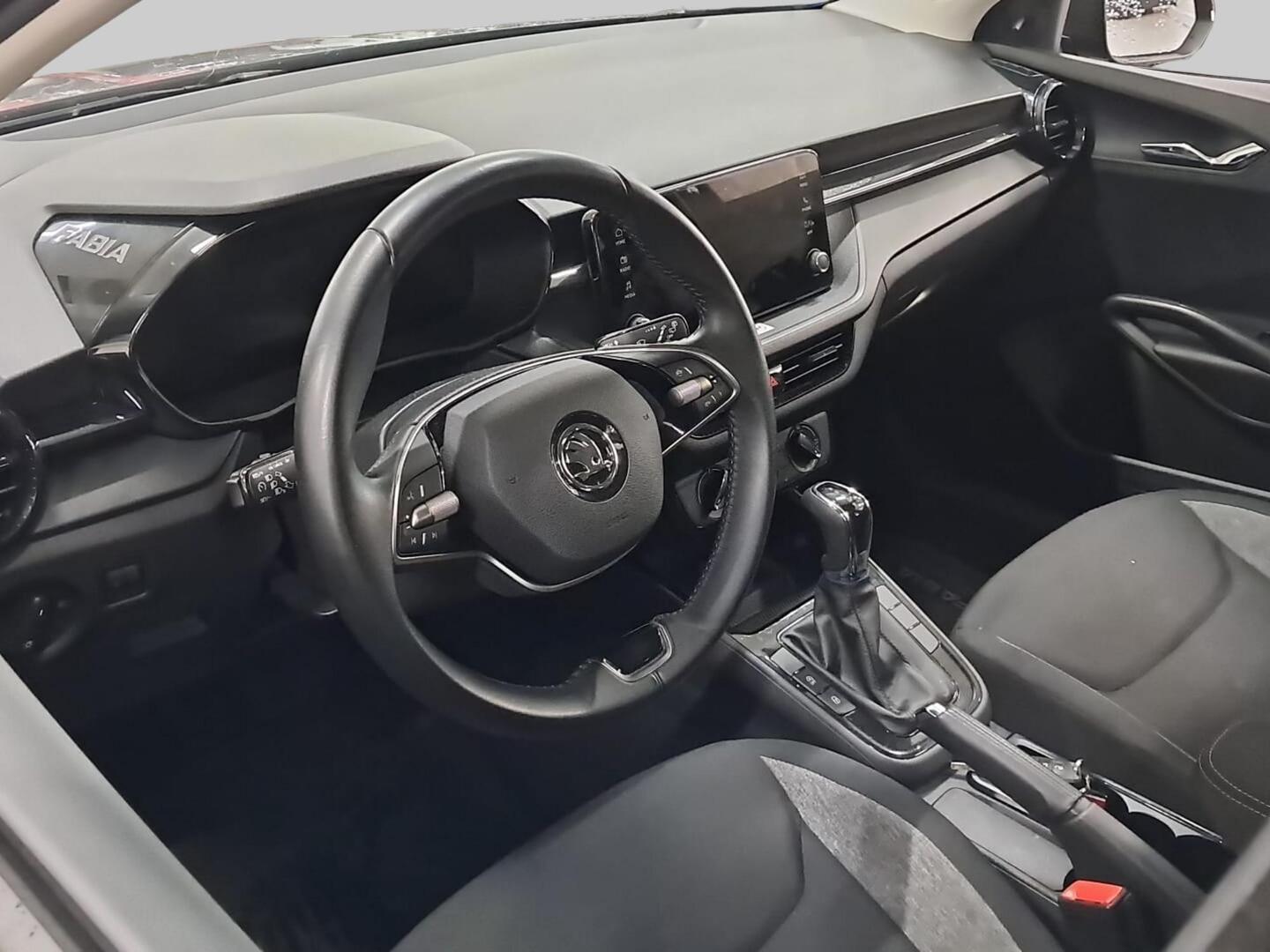 SKODA FABIA 2025