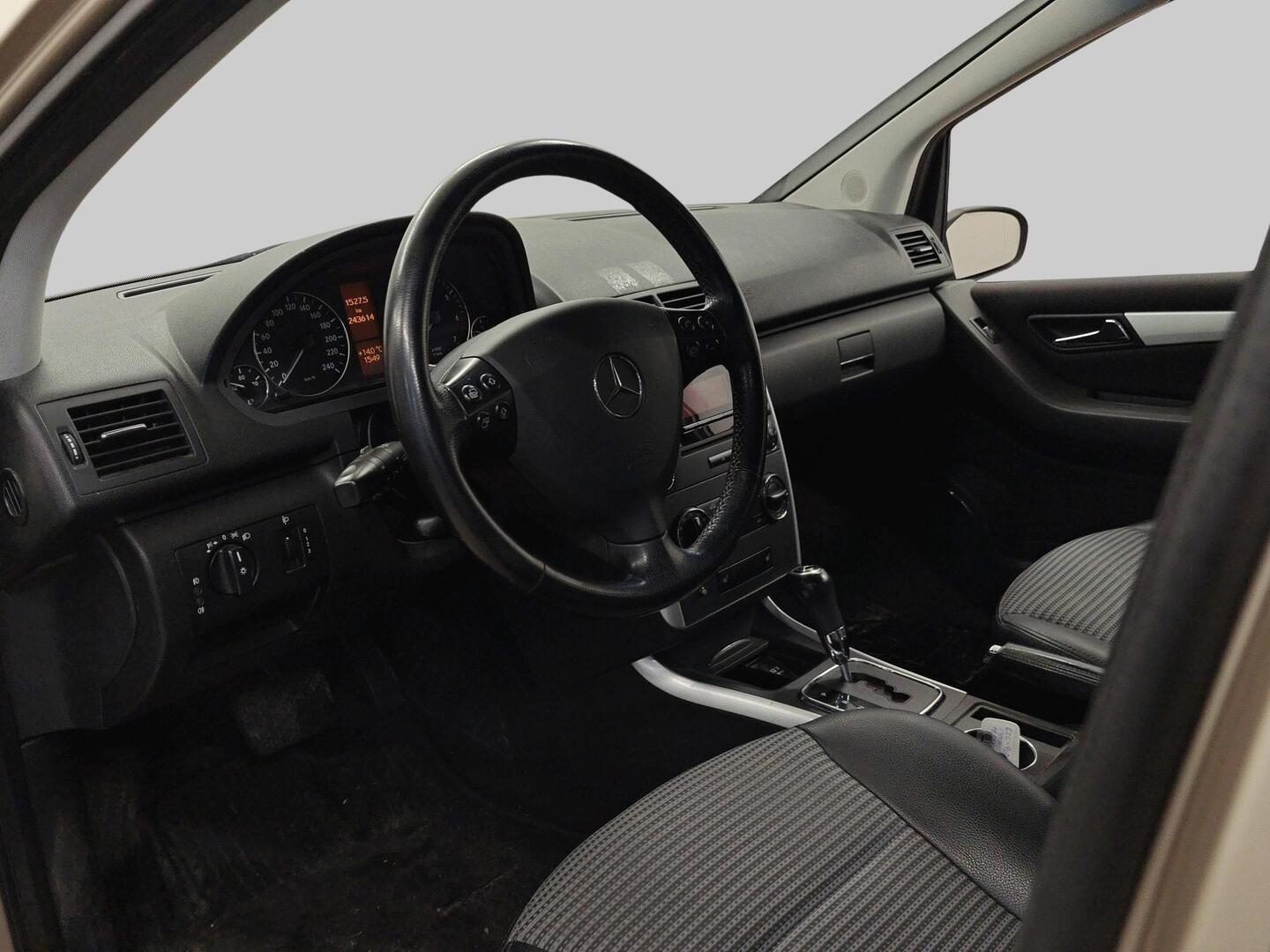 MERCEDES-BENZ A 2007