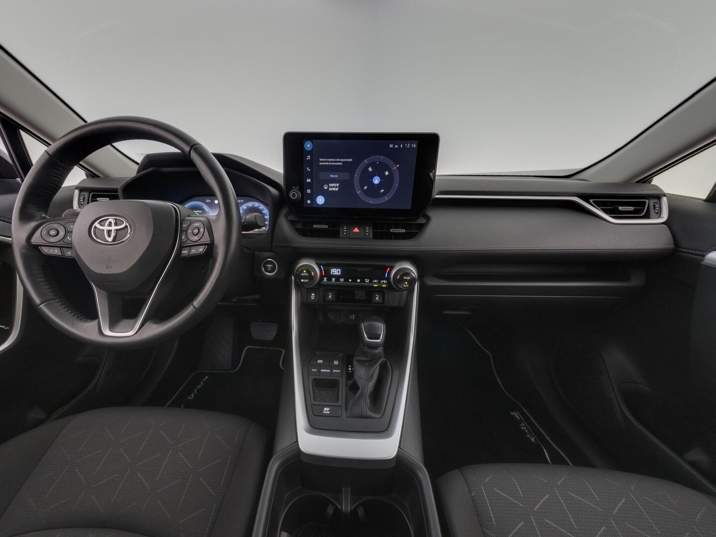 TOYOTA RAV4 2024