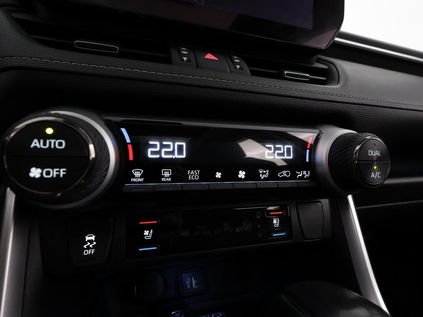 TOYOTA RAV4 2023