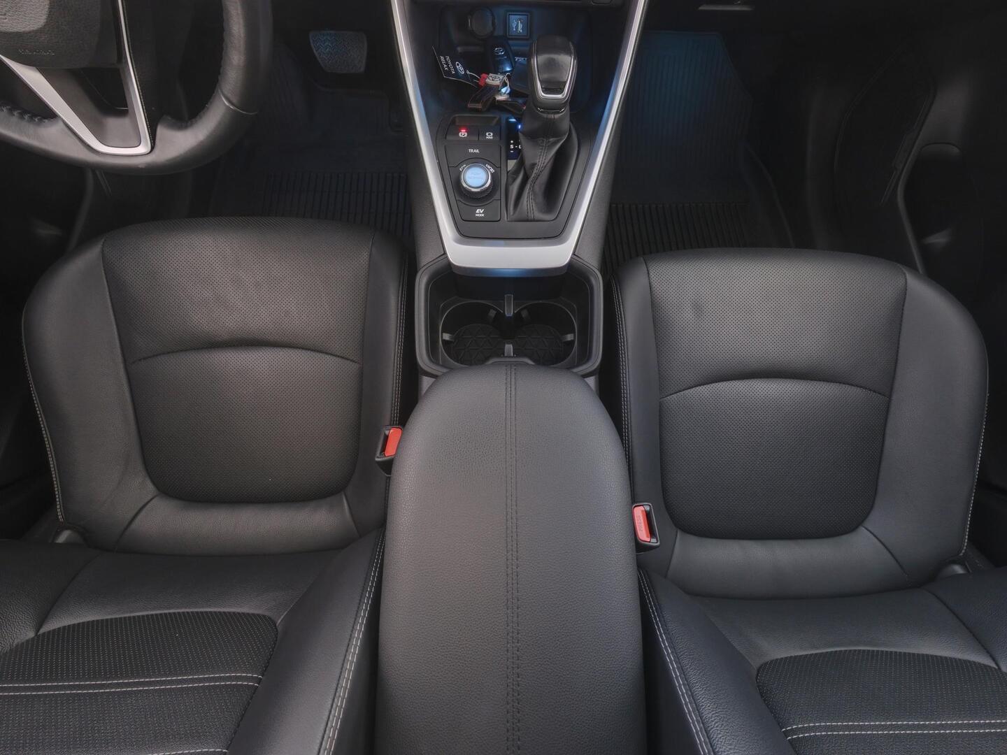 TOYOTA RAV4 2023