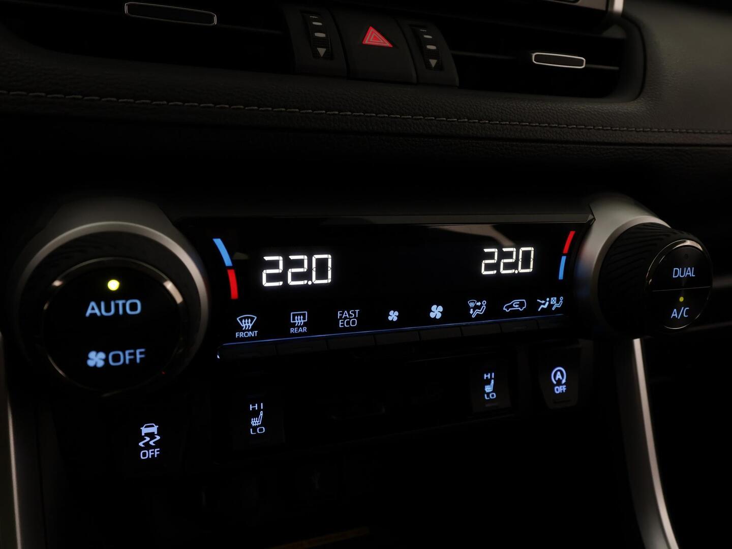 TOYOTA RAV4 2020