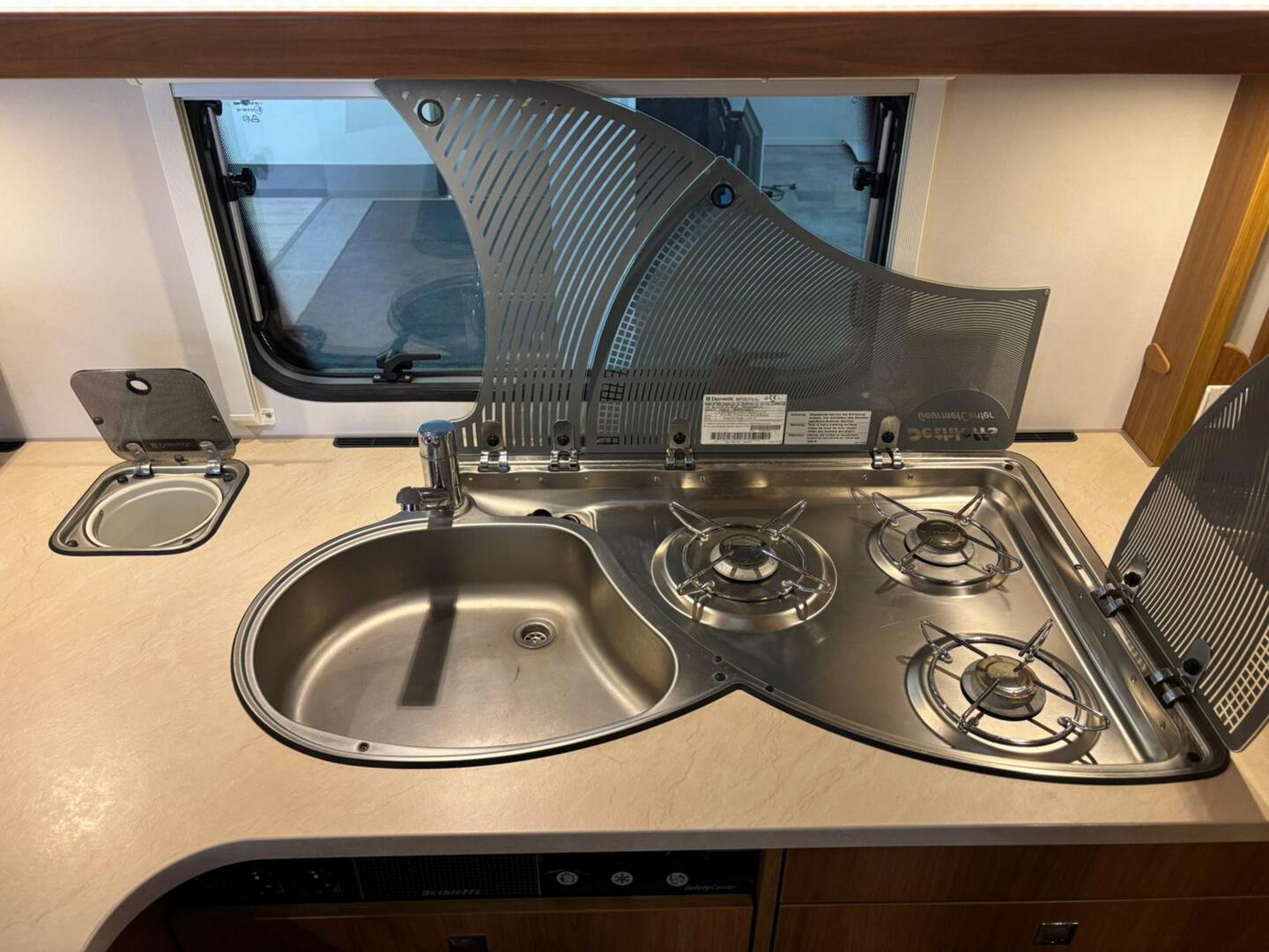 DETHLEFFS NOMAD 2016