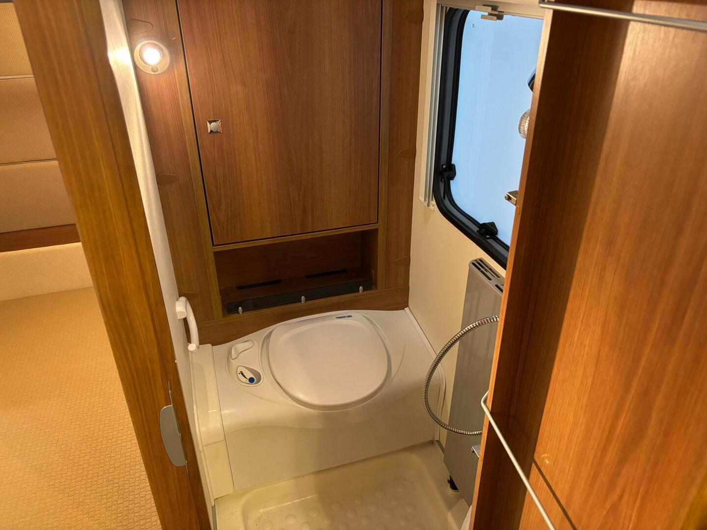 DETHLEFFS NOMAD 2016