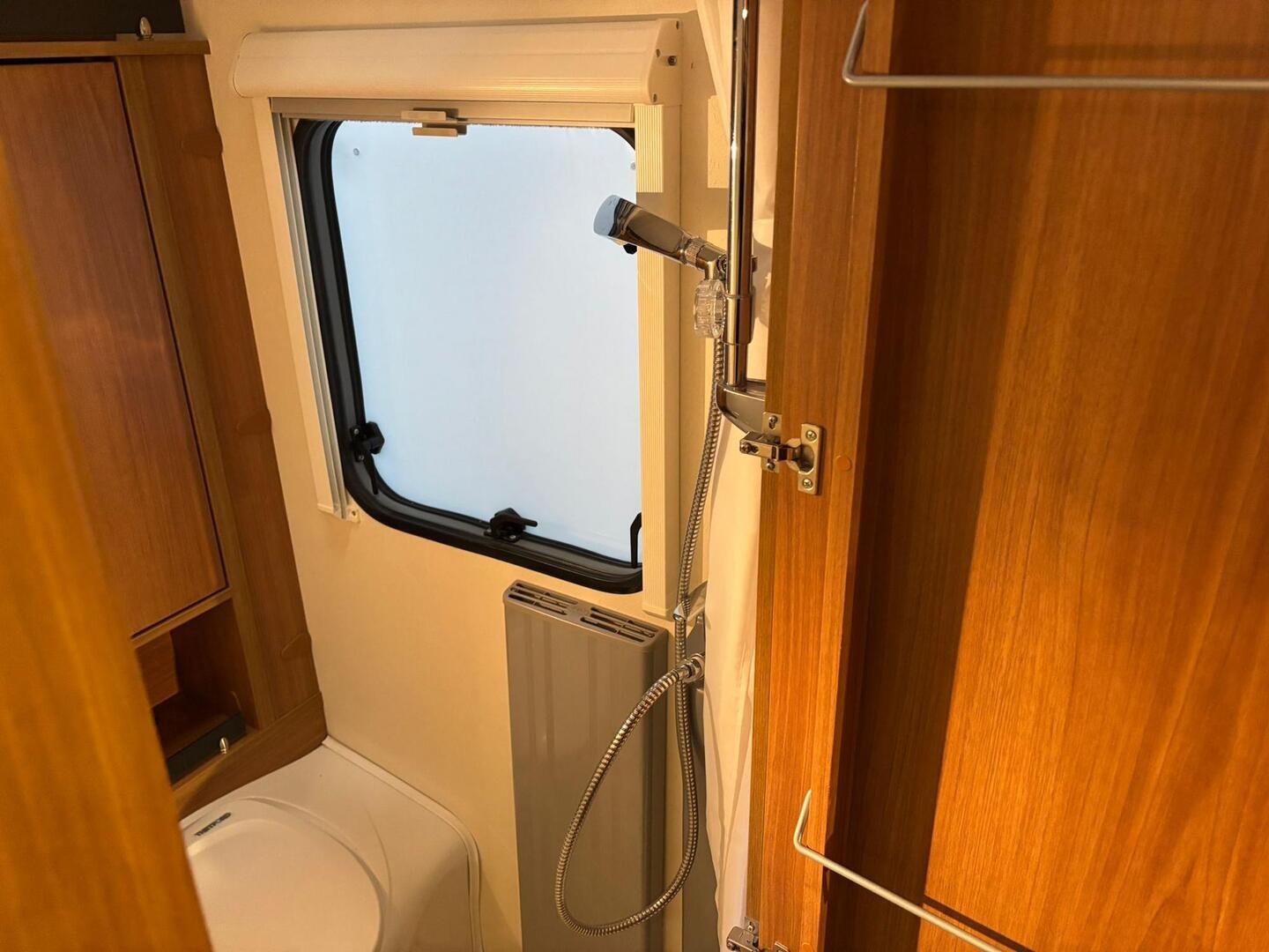 DETHLEFFS NOMAD 2016