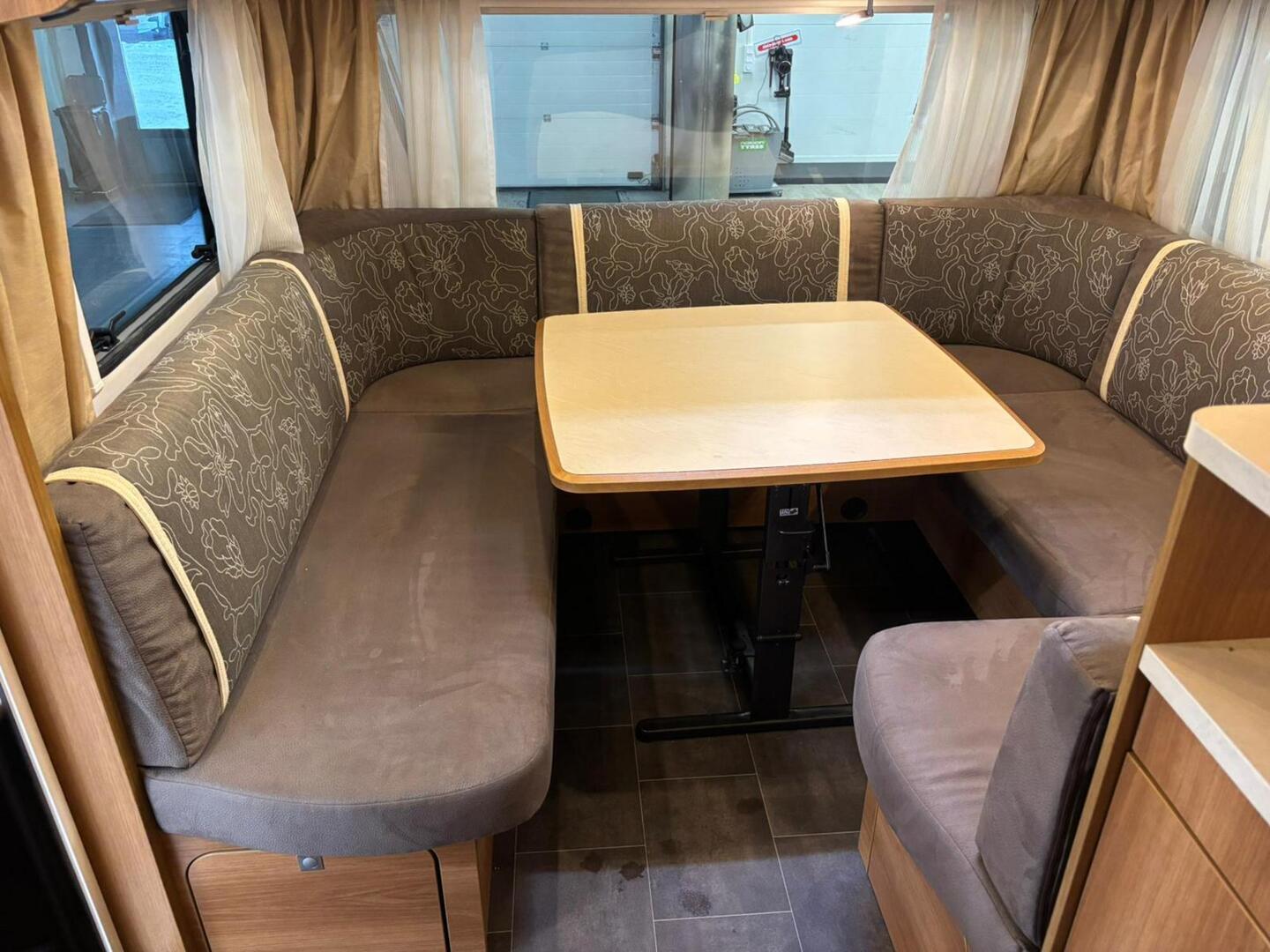 DETHLEFFS NOMAD 2016