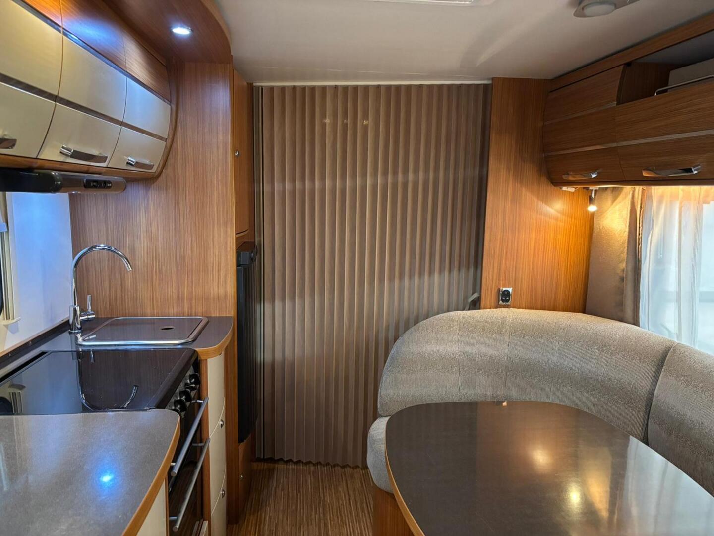 ADRIA 743 UP 2013