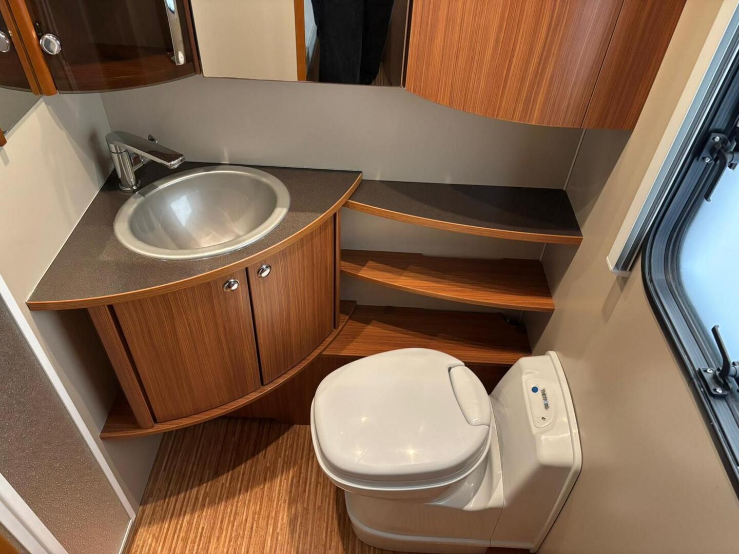 ADRIA 743 UP 2013