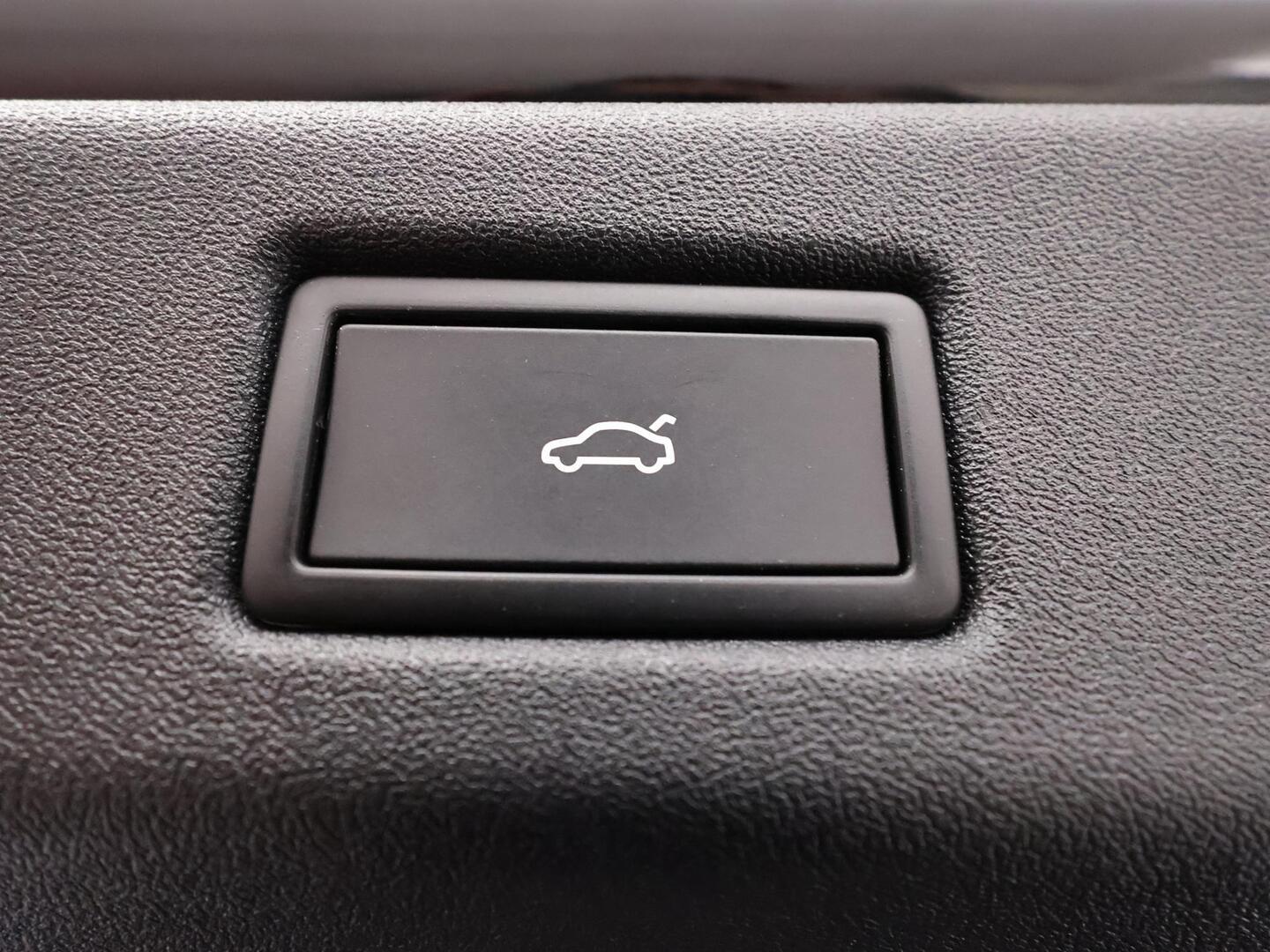 VOLKSWAGEN ID.7 2025