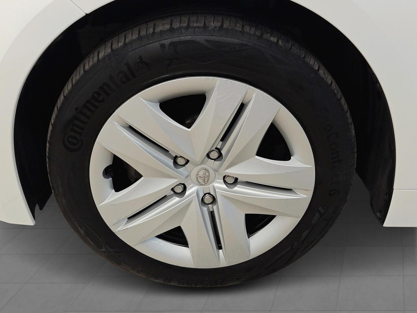 TOYOTA Corolla 2024