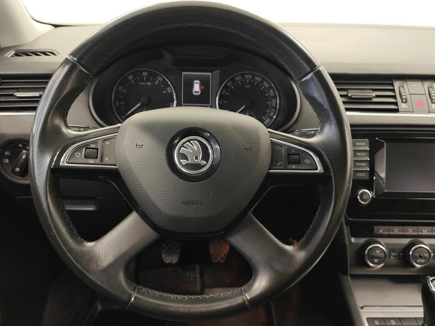 SKODA Octavia 2014