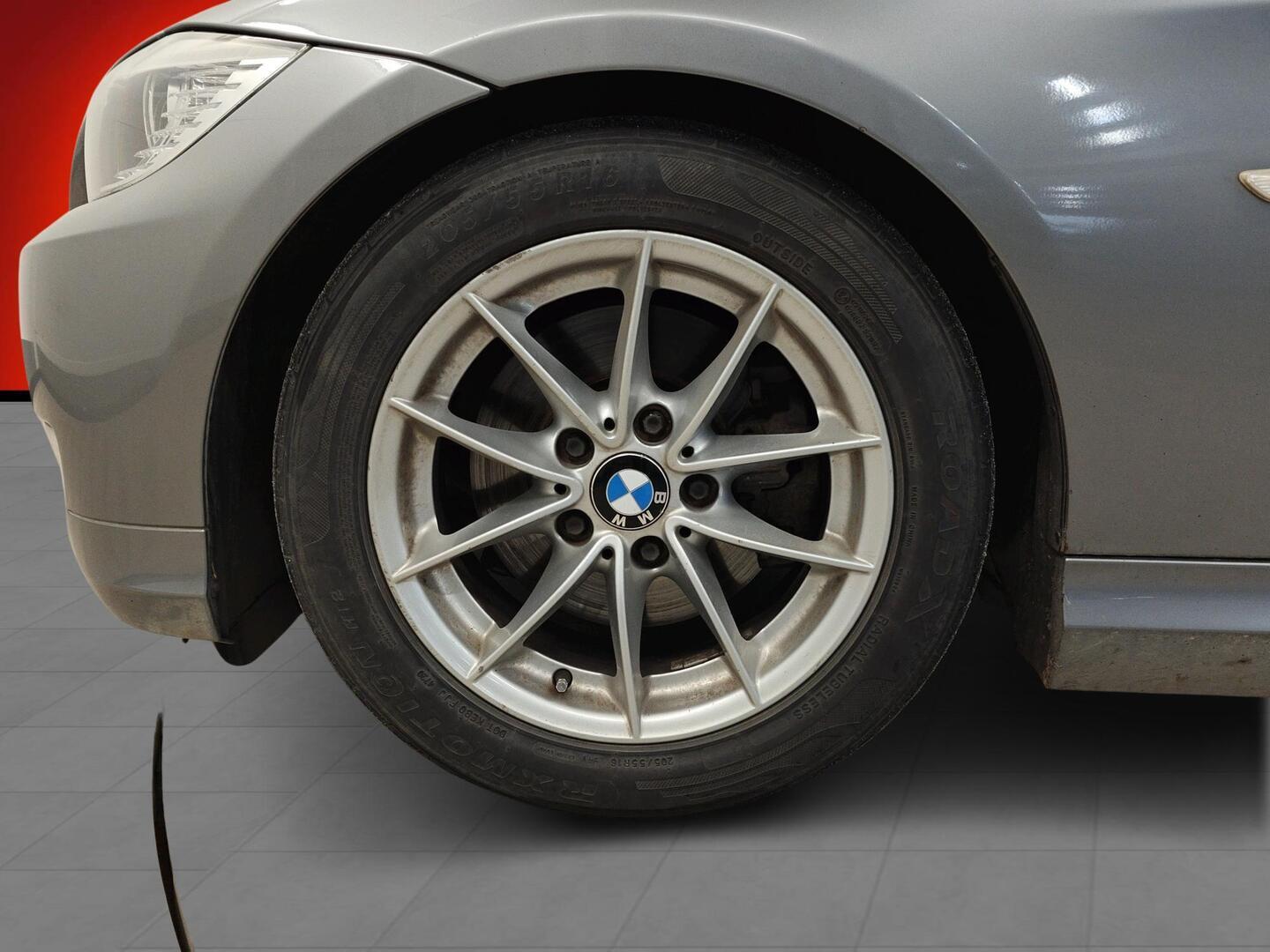 BMW 320 2009