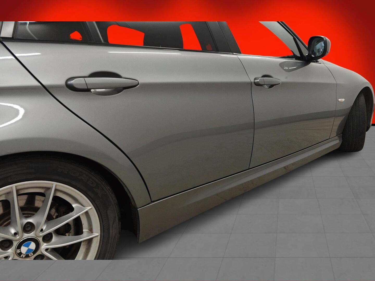 BMW 320 2009