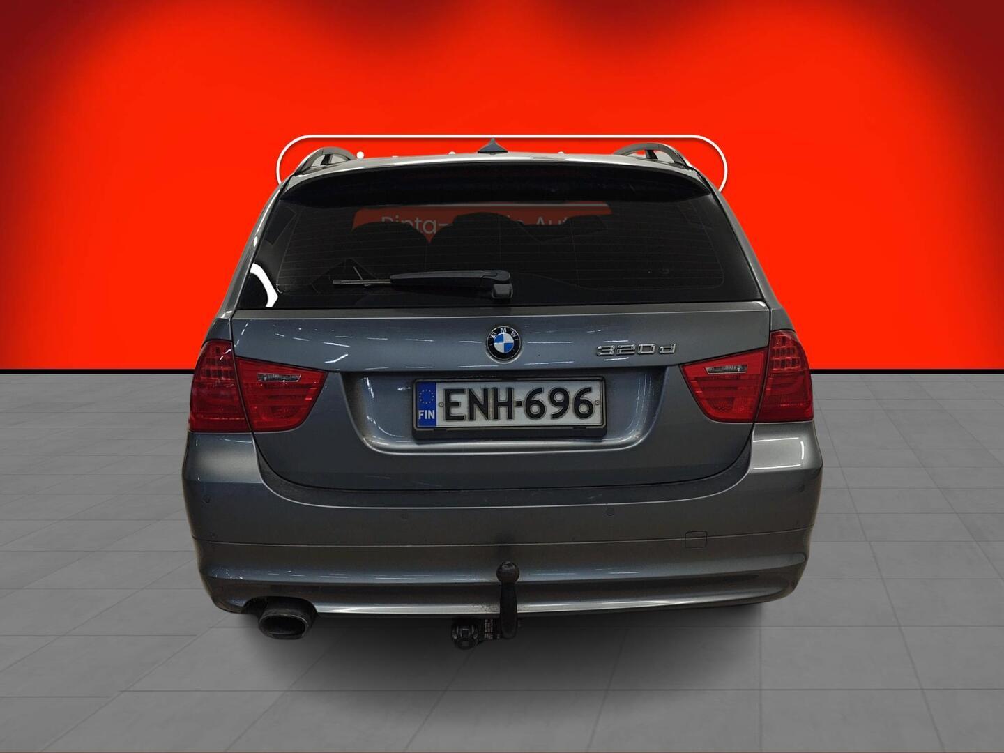 BMW 320 2009