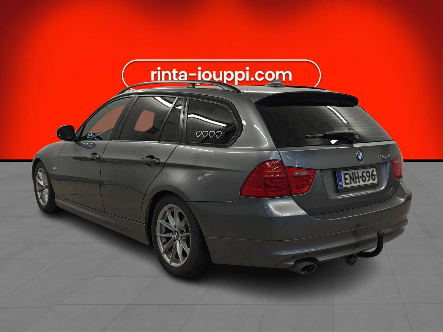 BMW 320 2009