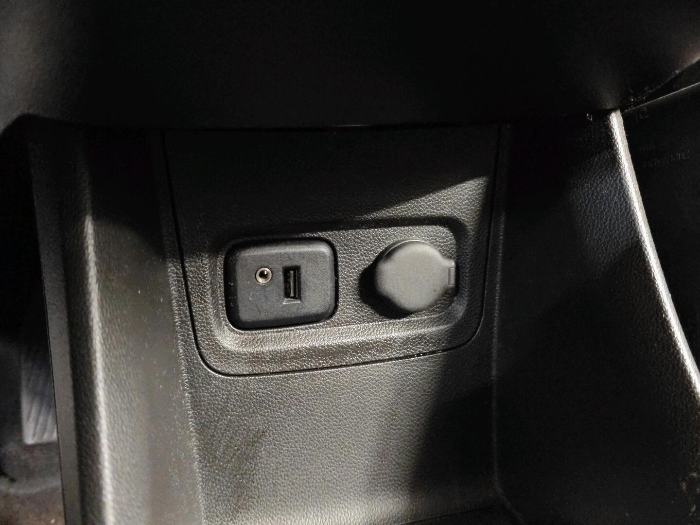 OPEL Karl 2016