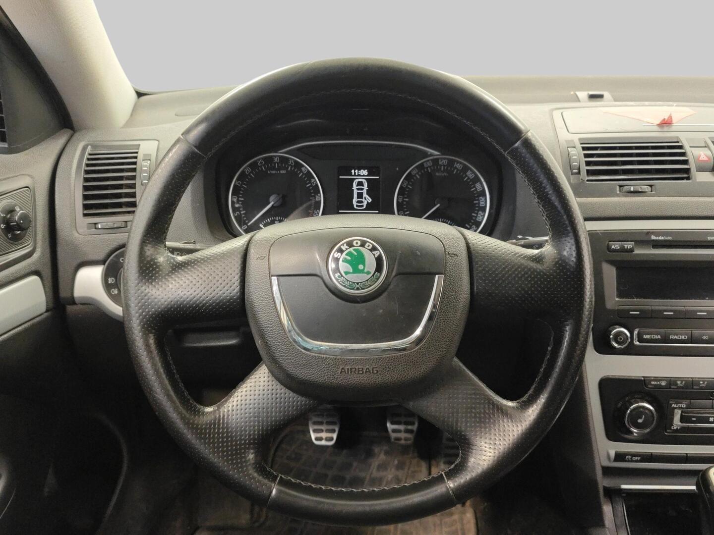 SKODA Octavia 2011