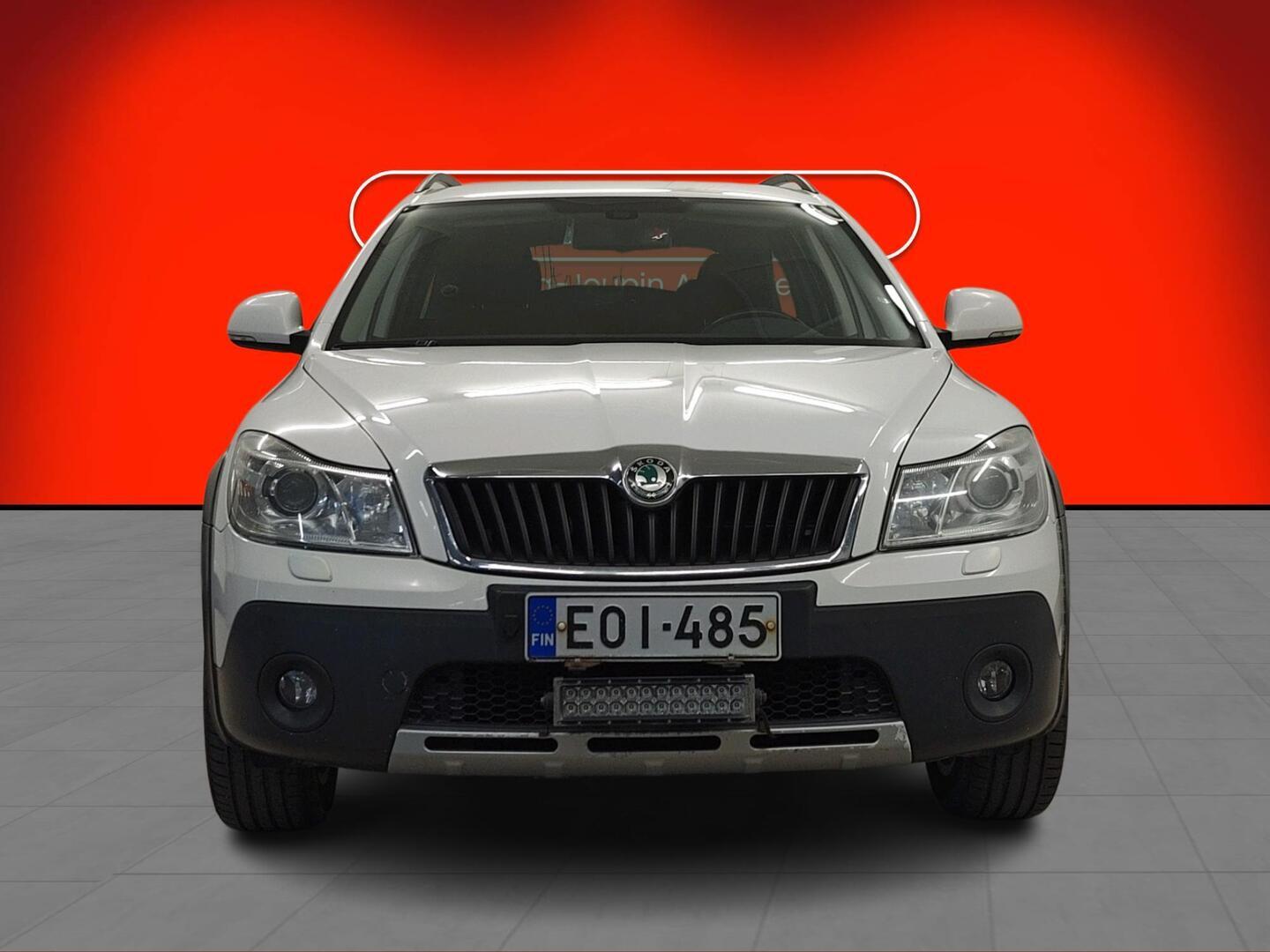 SKODA Octavia 2011