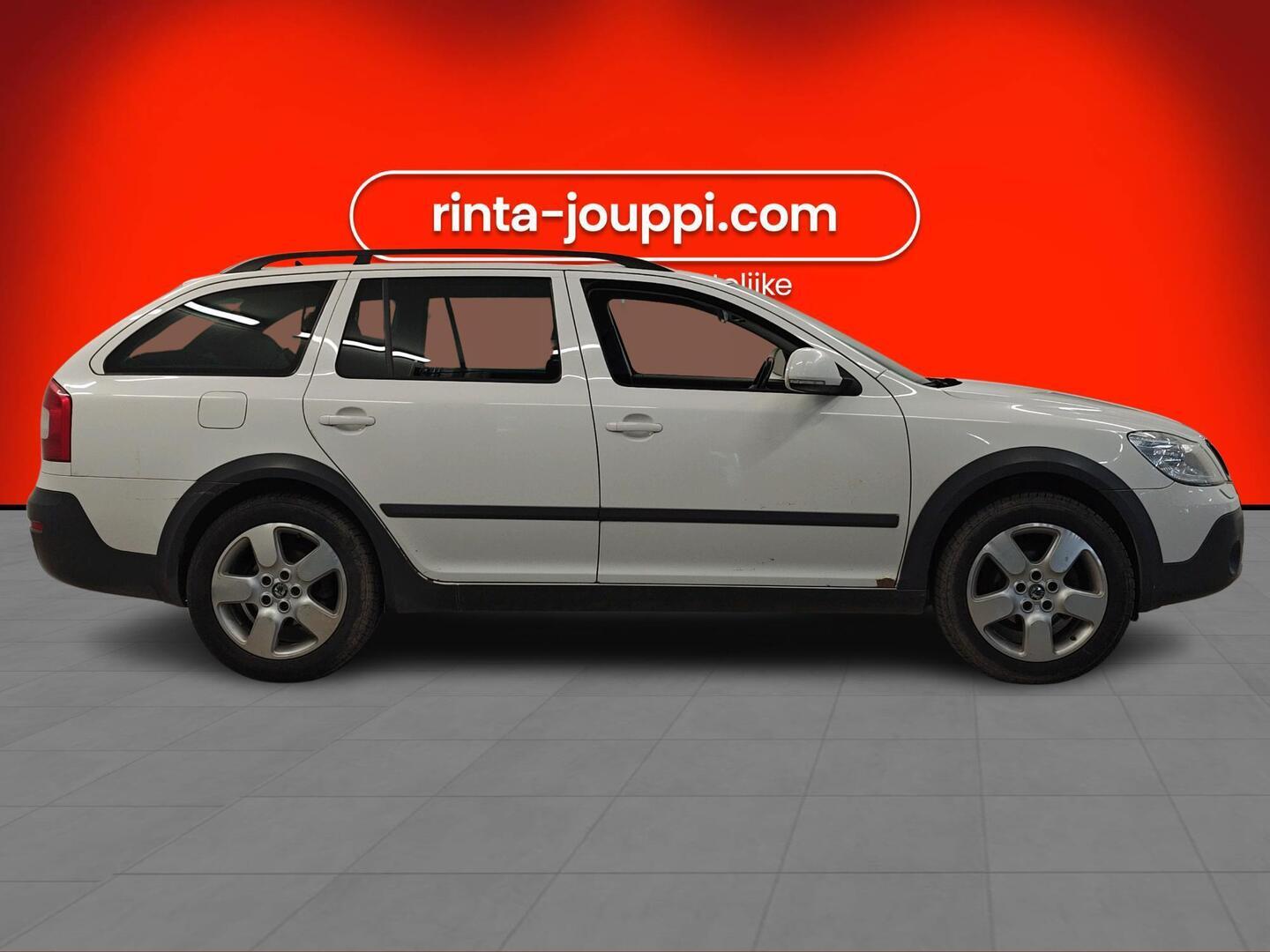 SKODA Octavia 2011