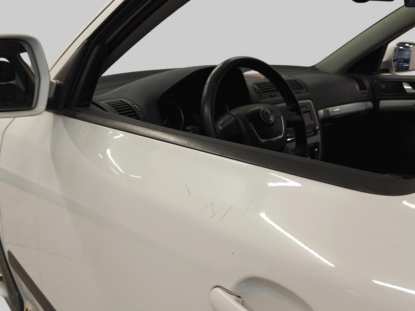 SKODA Octavia 2011
