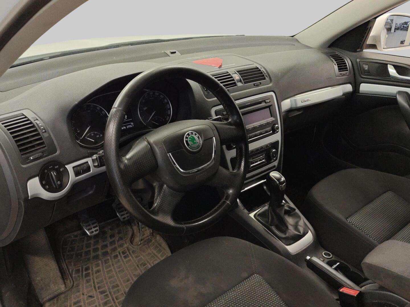 SKODA Octavia 2011