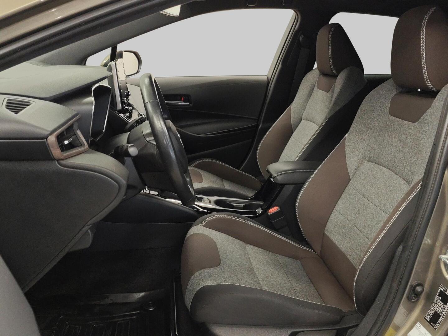 TOYOTA Corolla 2021