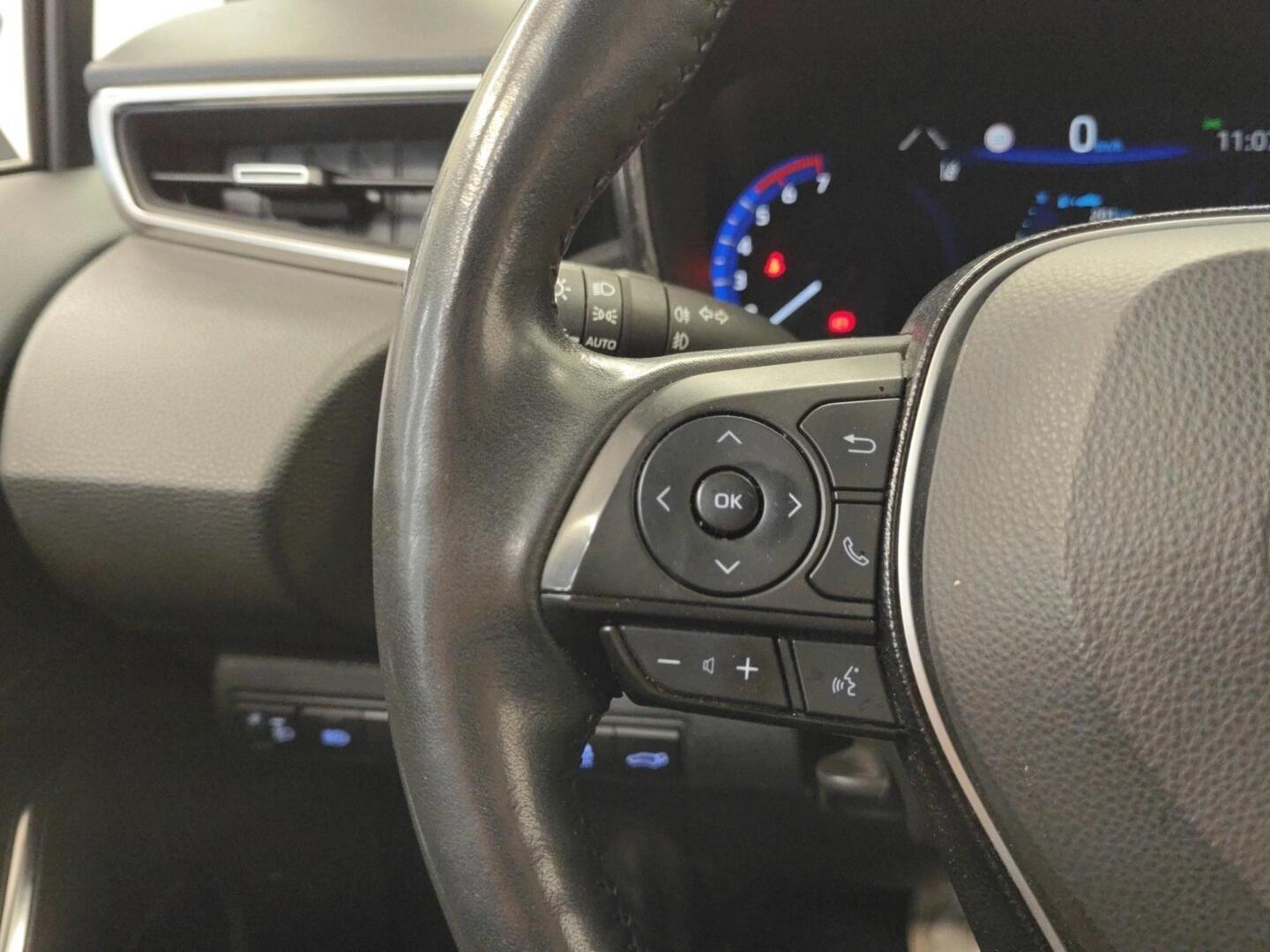 TOYOTA Corolla 2021