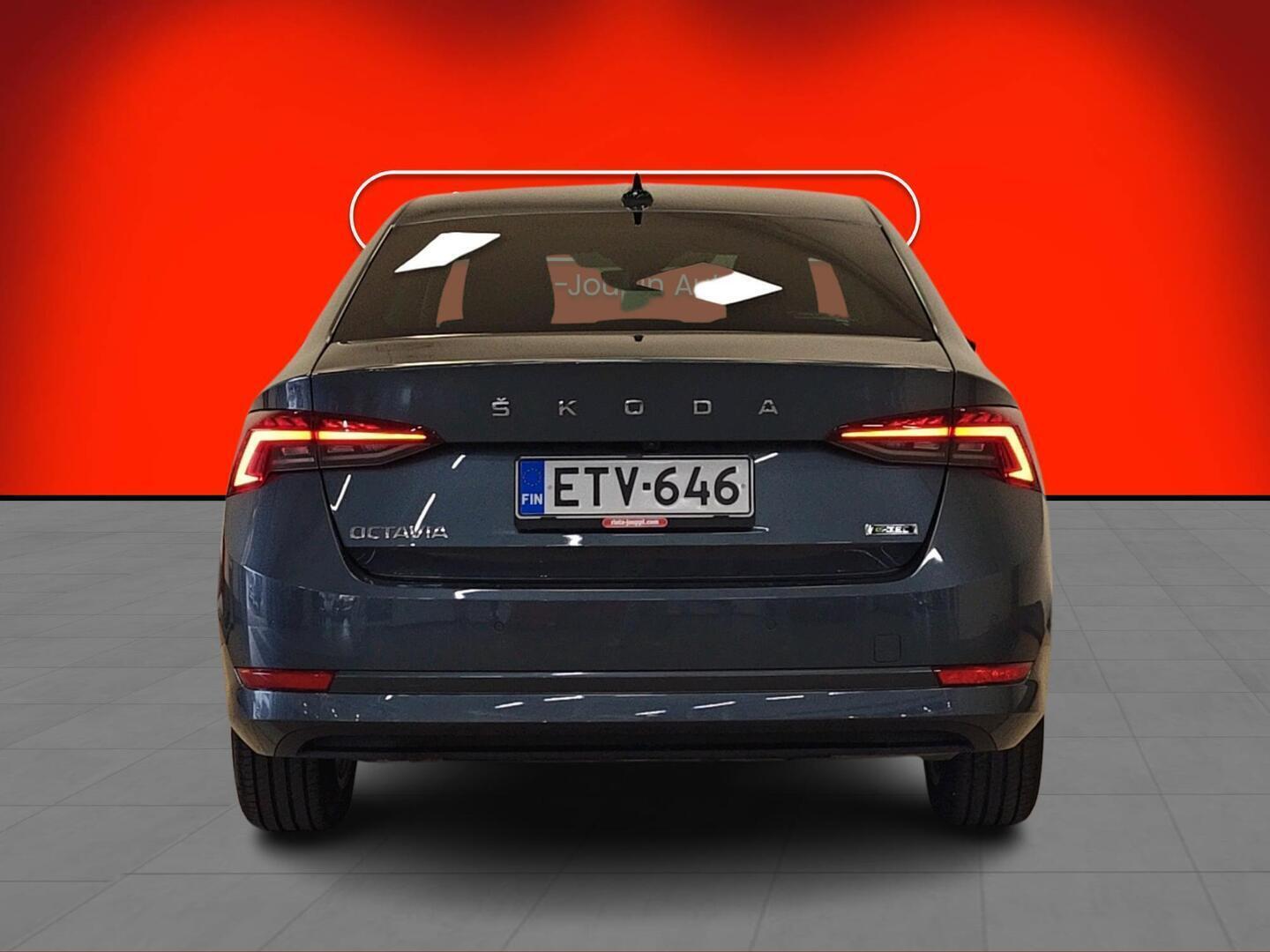 SKODA Octavia 2021