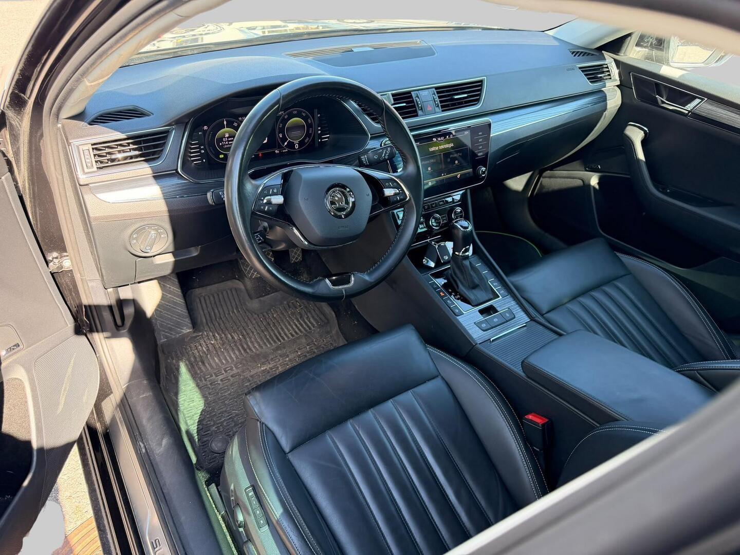 SKODA Superb 2020