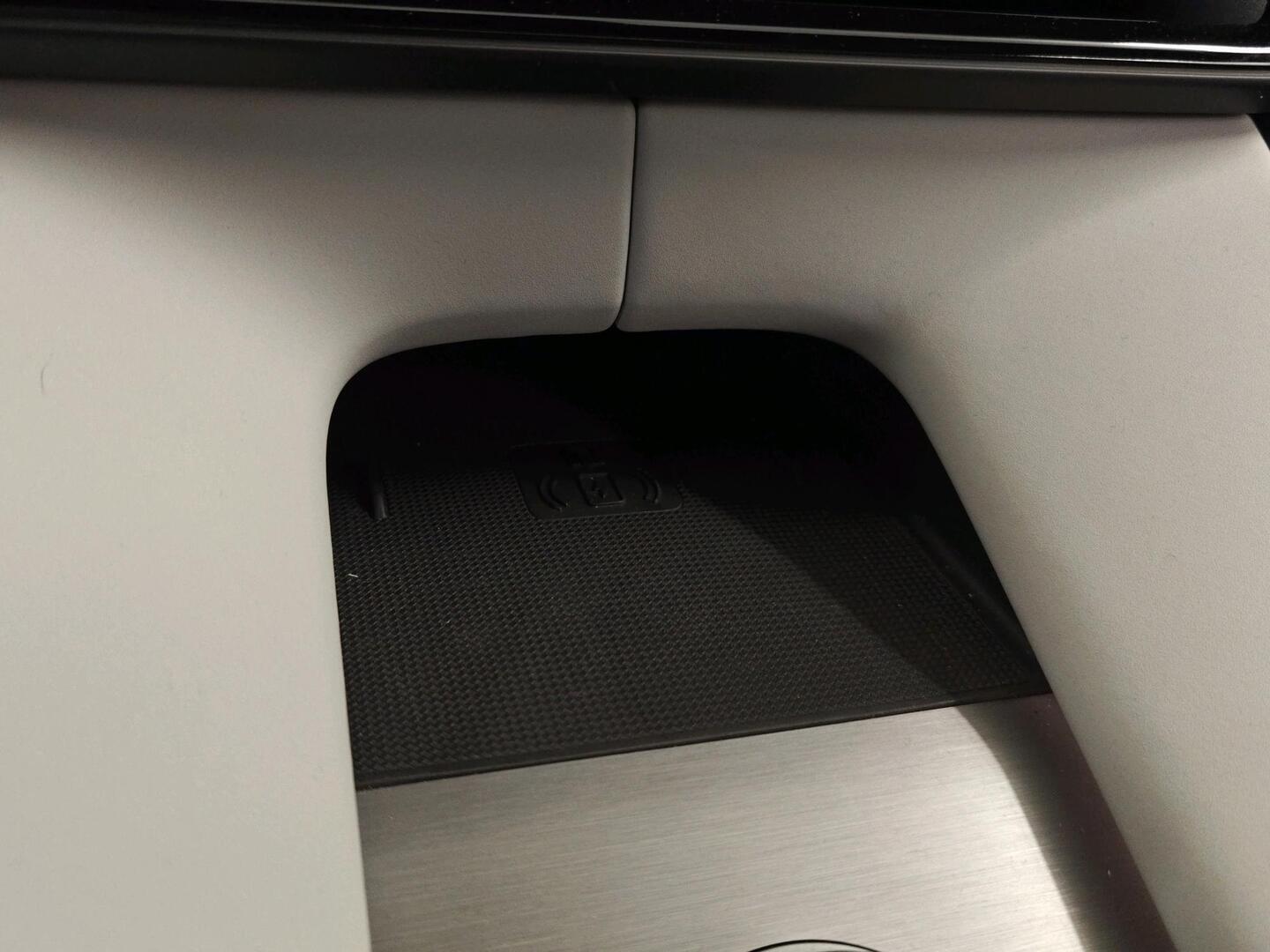 POLESTAR 4 2025