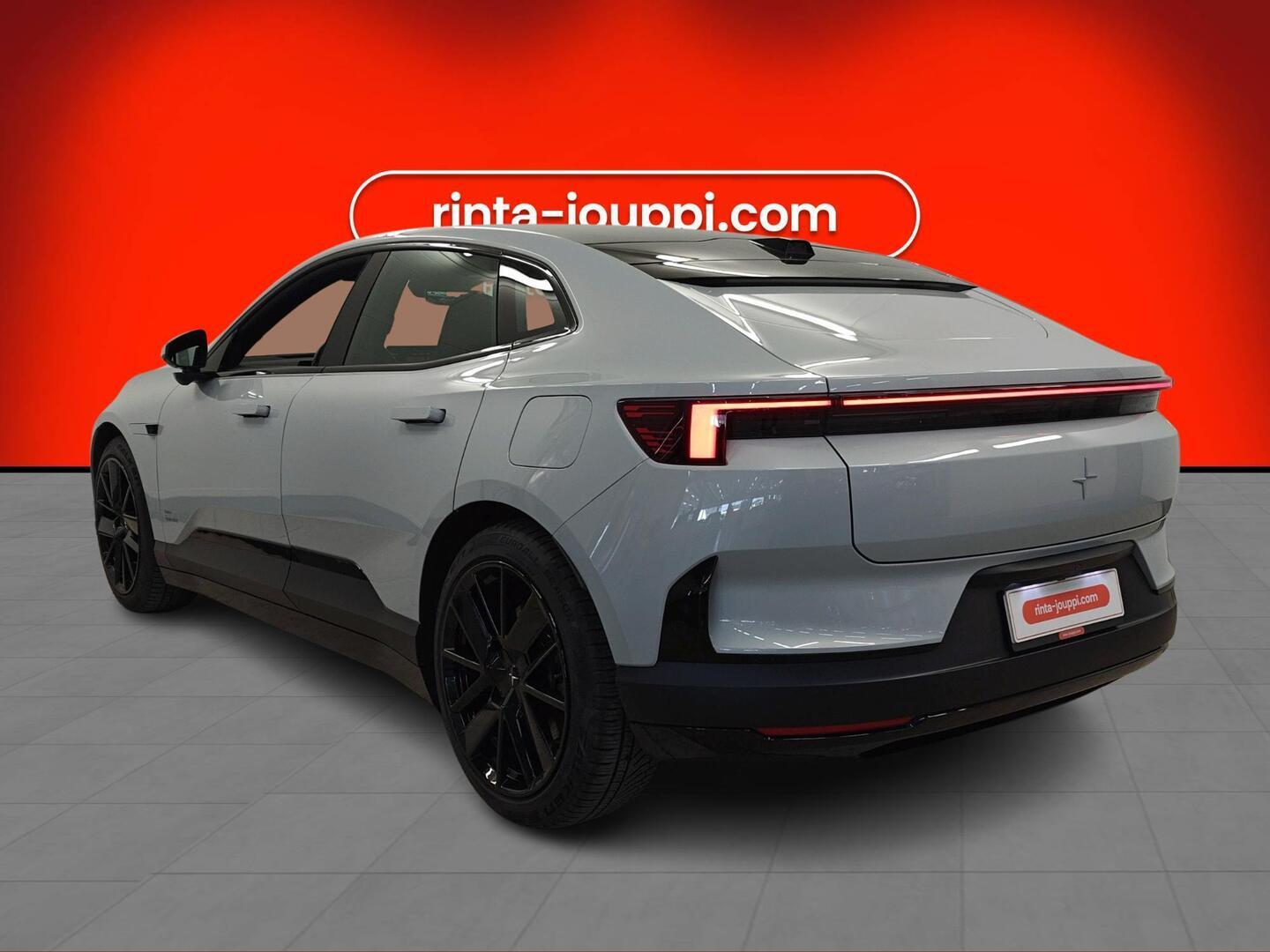 POLESTAR 4 2025