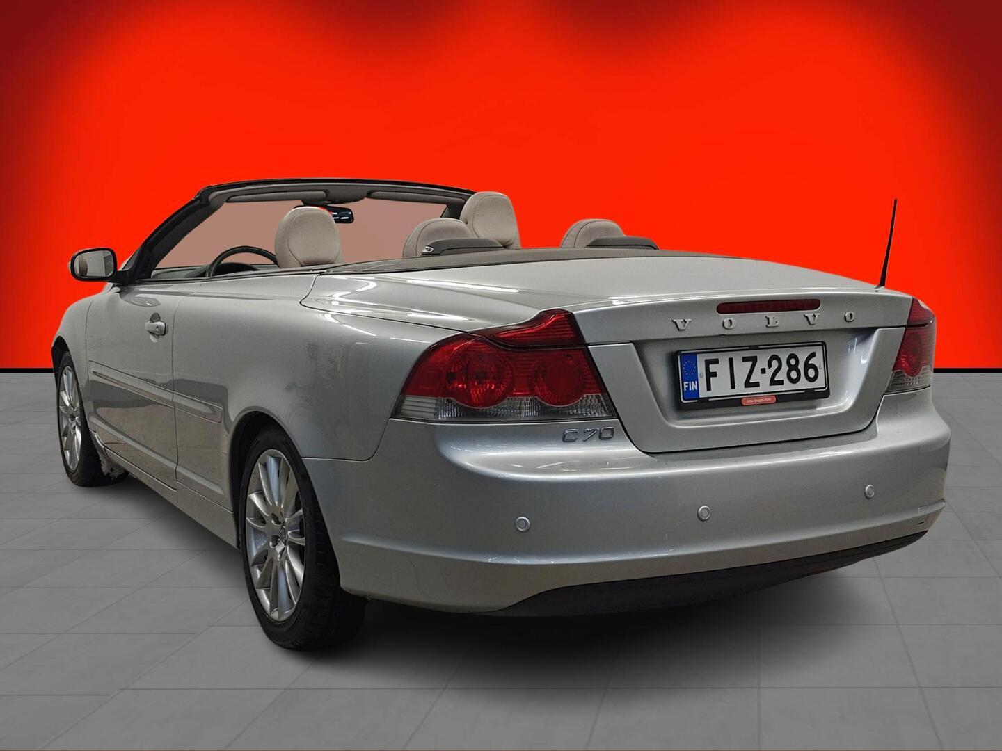 VOLVO C70 2008