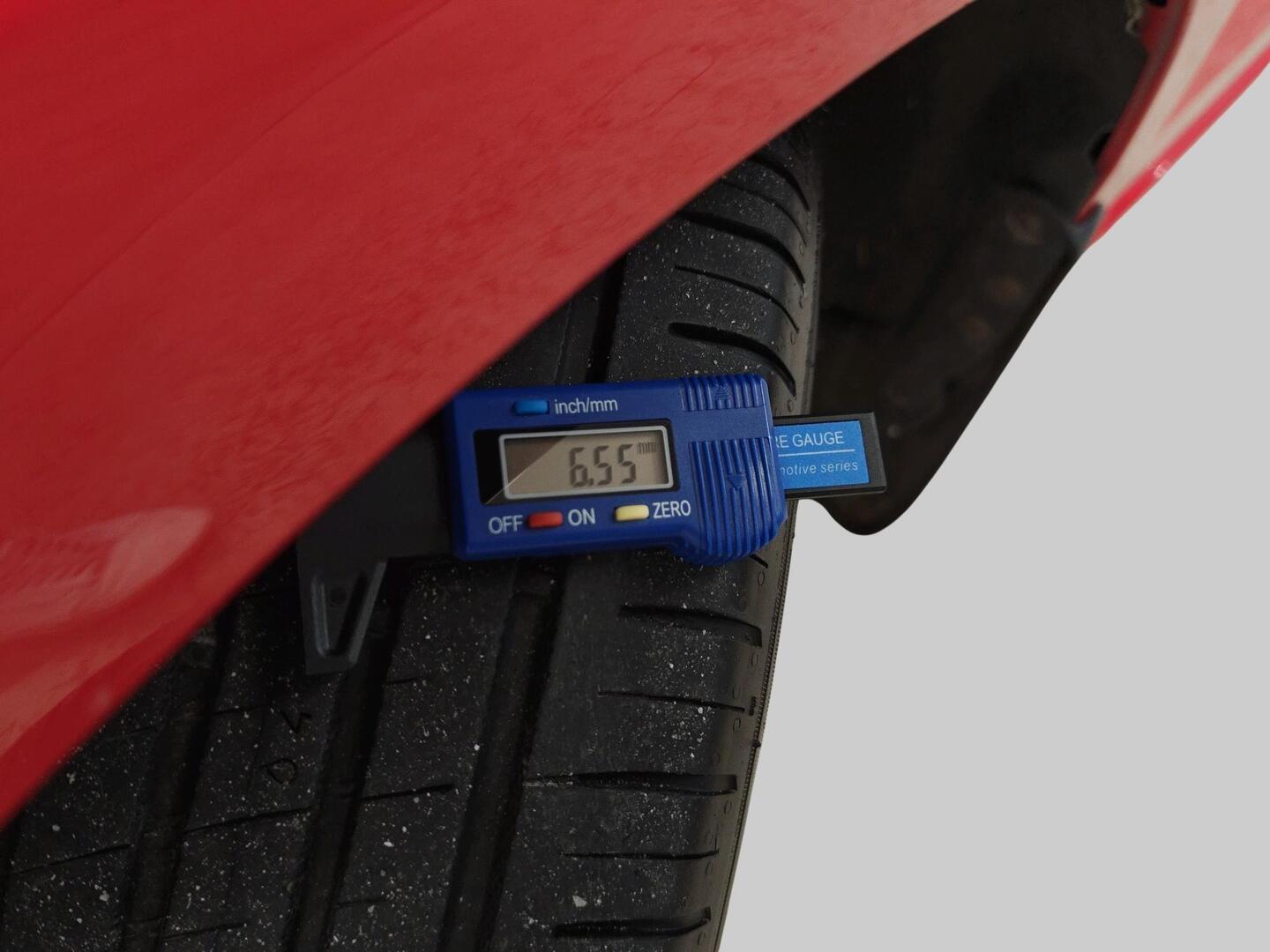 VOLKSWAGEN Polo 2010