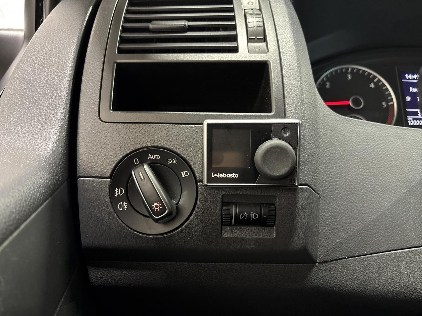 VOLKSWAGEN Caravelle 2010
