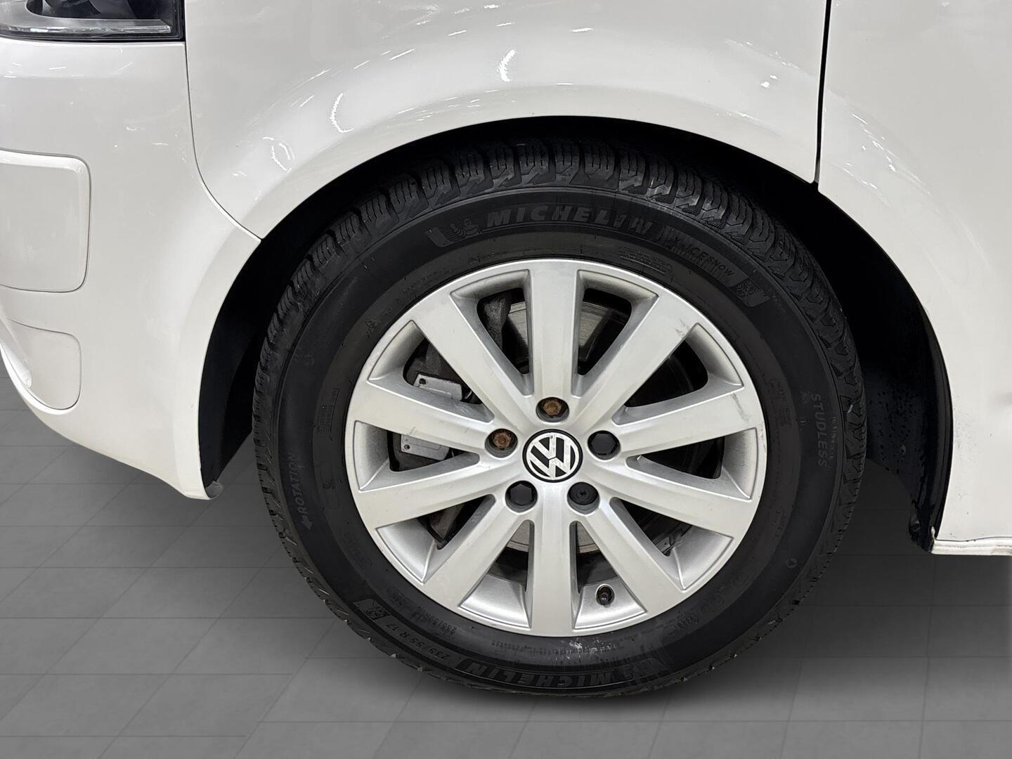 VOLKSWAGEN Caravelle 2010