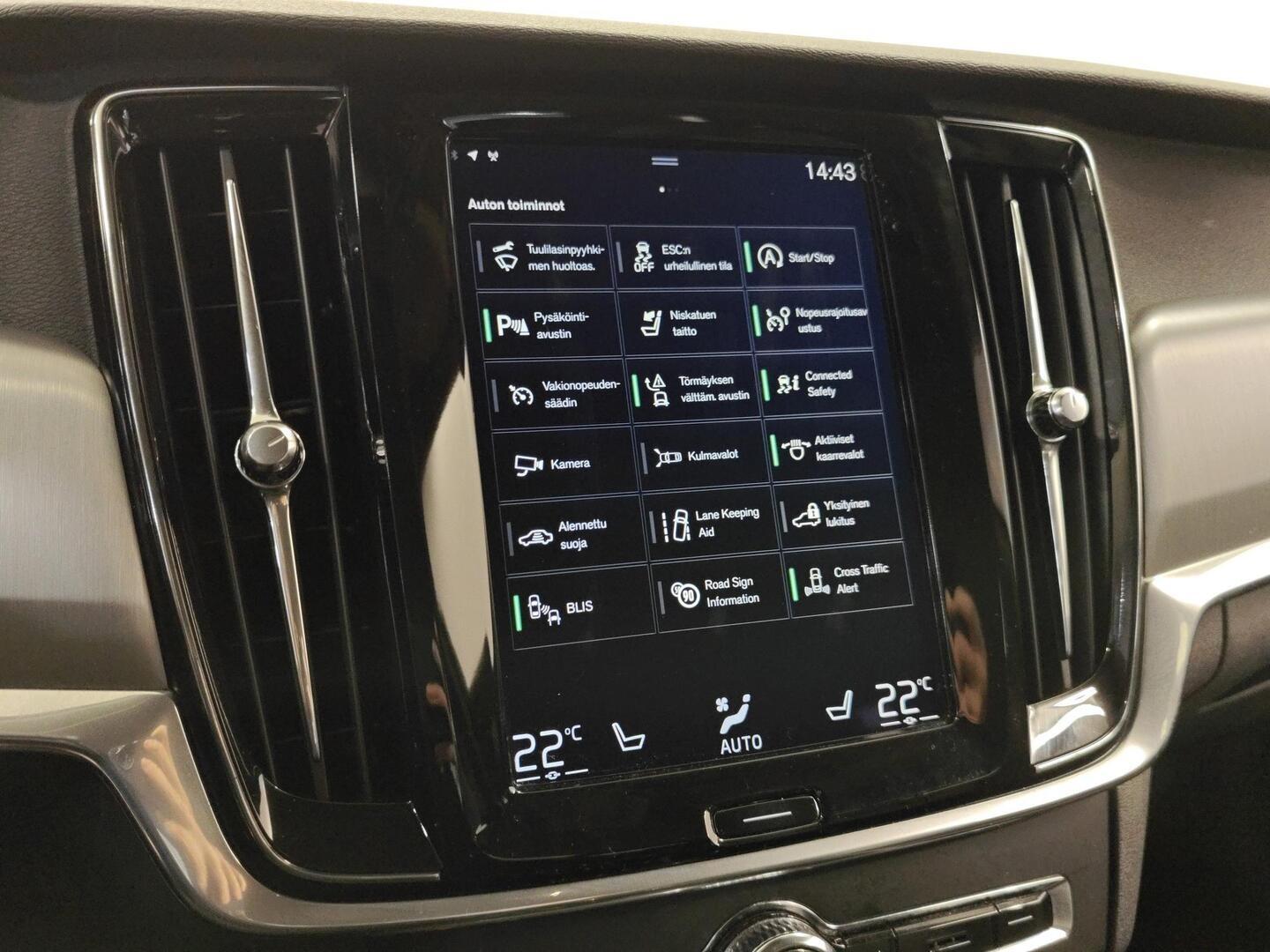 VOLVO V90 Cross Country 2017