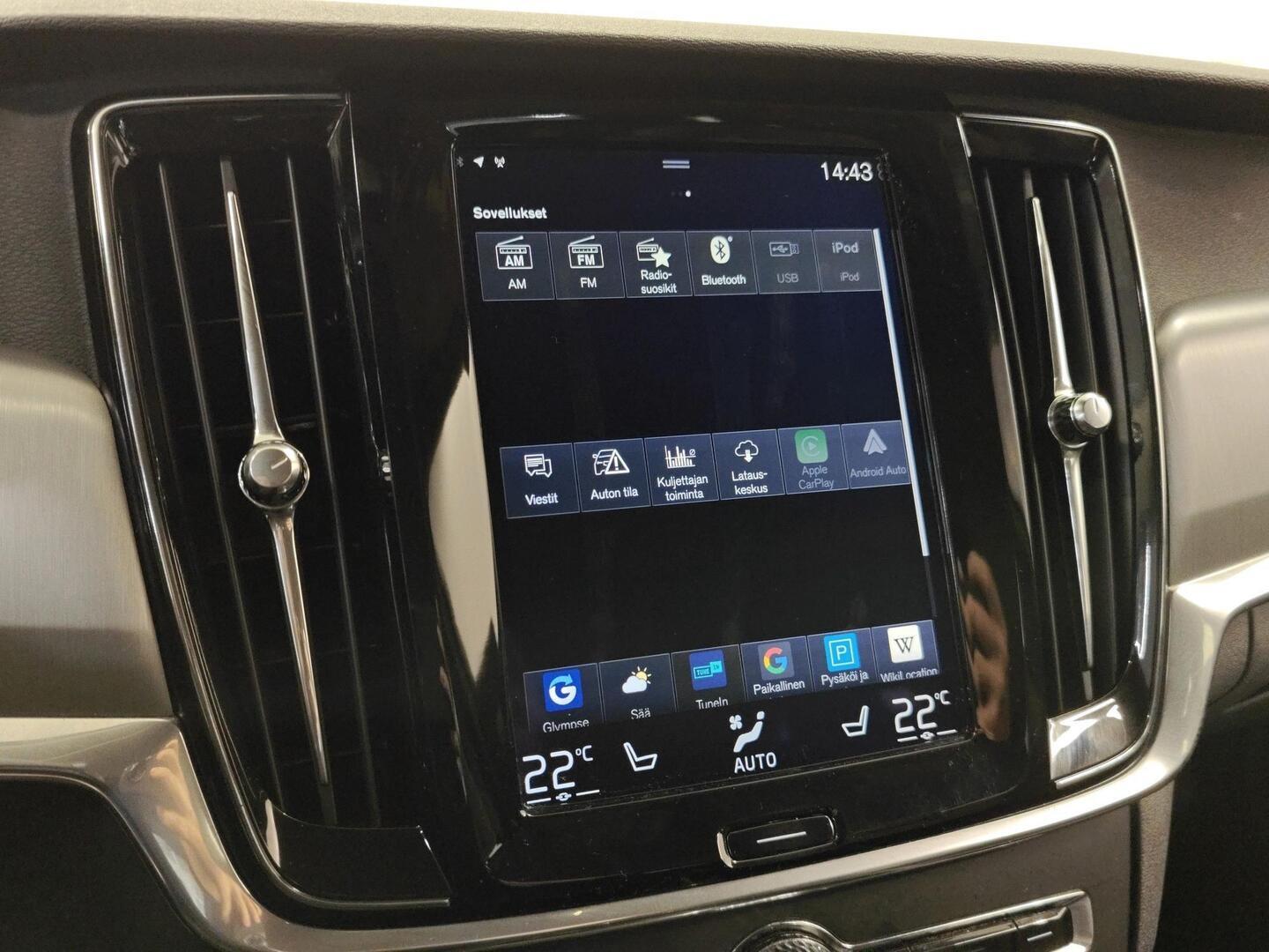 VOLVO V90 Cross Country 2017