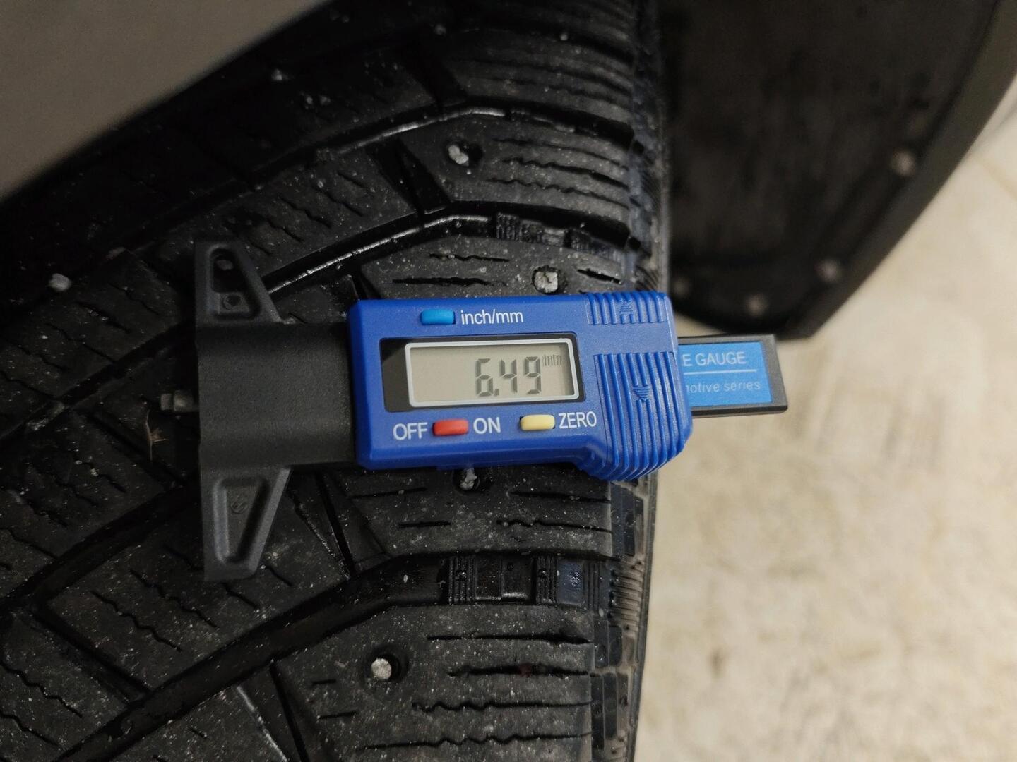 VOLVO V90 Cross Country 2017