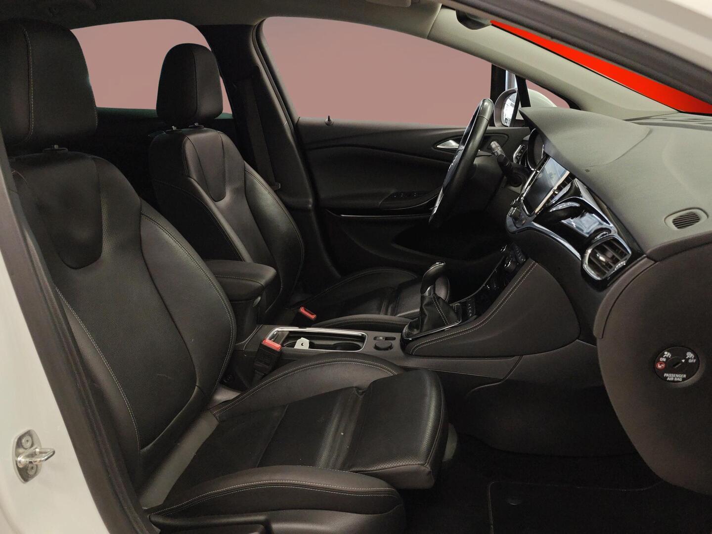 OPEL Astra 2018