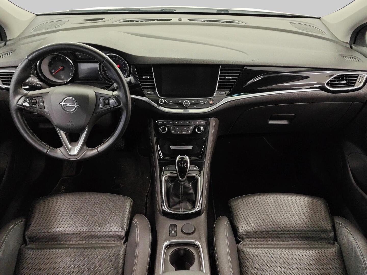 OPEL Astra 2018