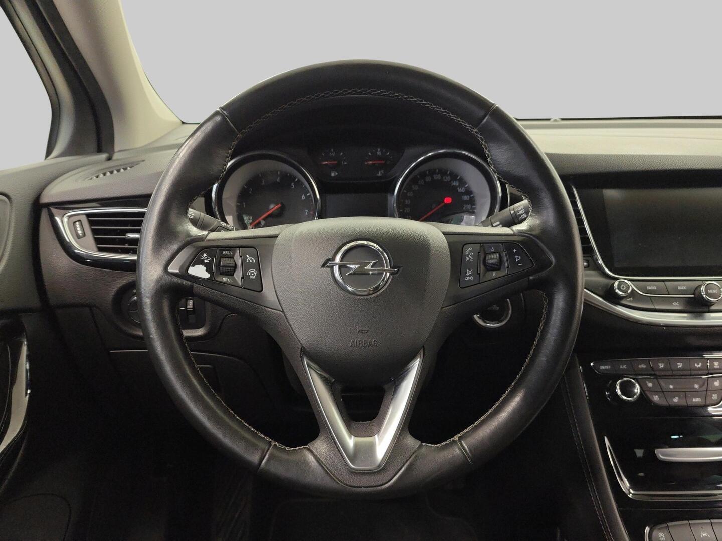 OPEL Astra 2018