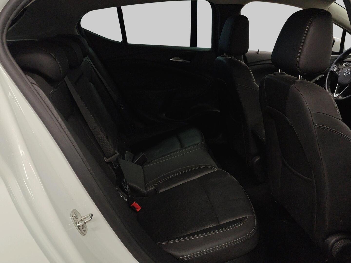 OPEL Astra 2018