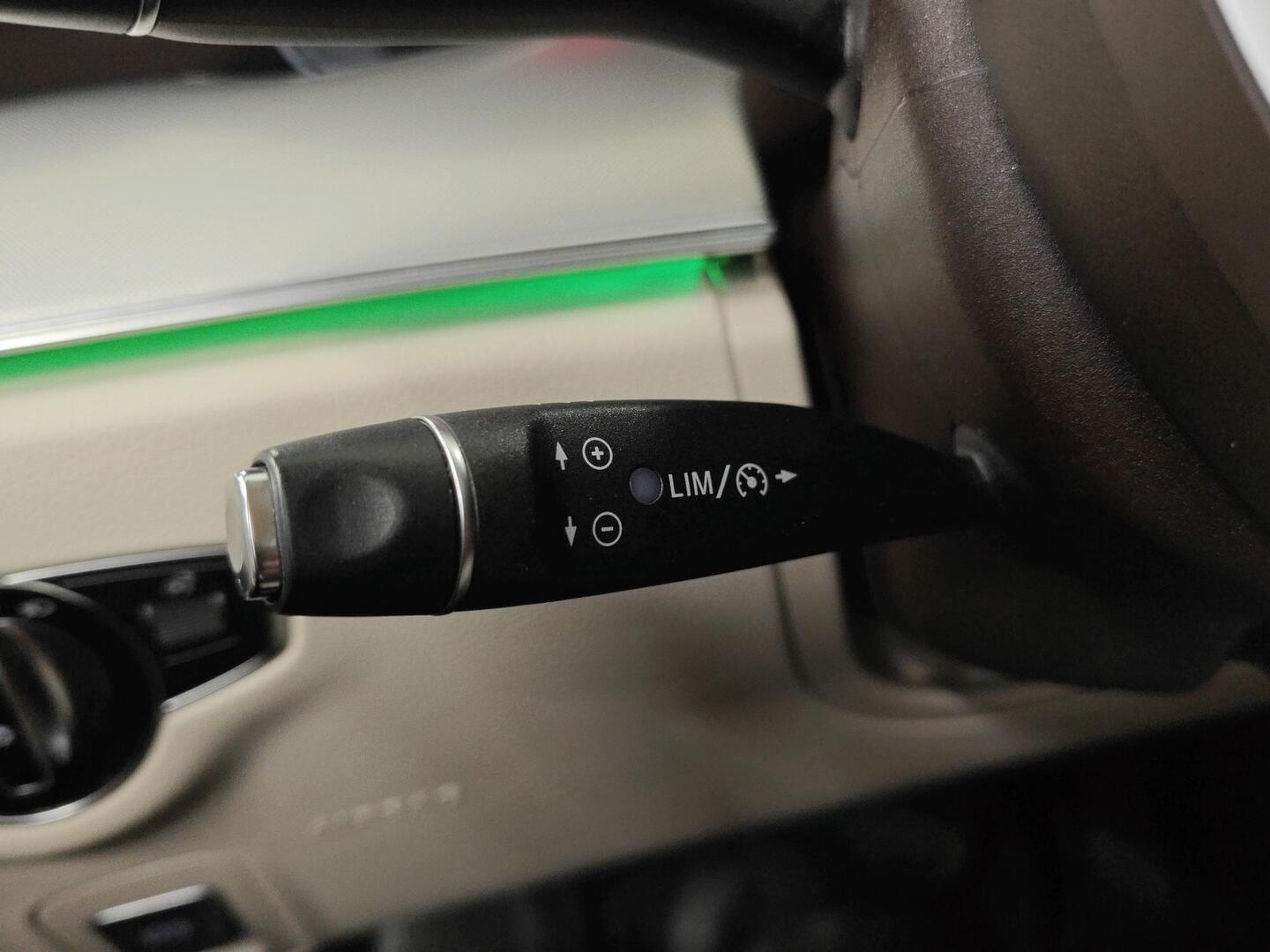 MERCEDES-BENZ E 2018