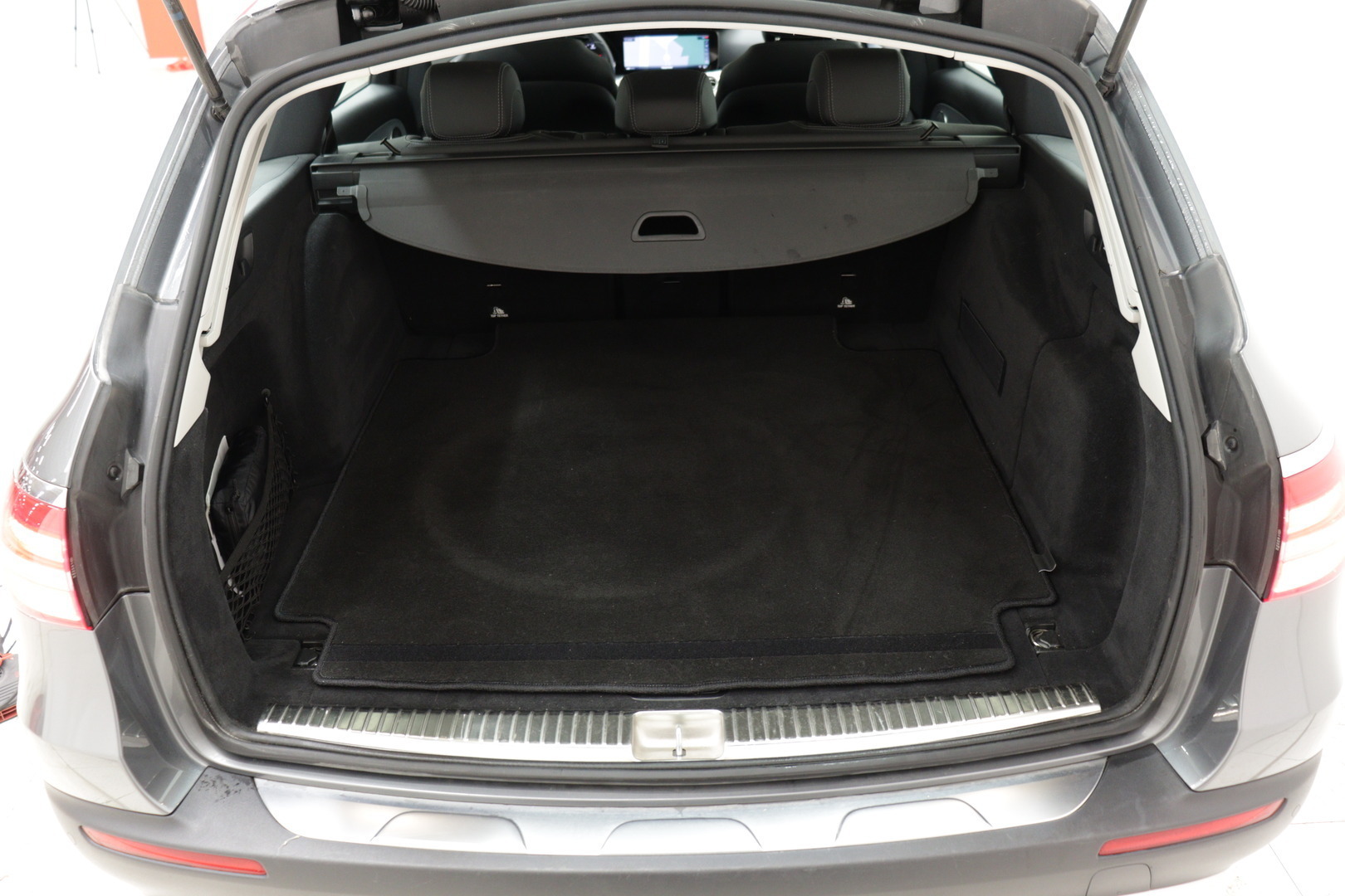 MERCEDES-BENZ E 2018