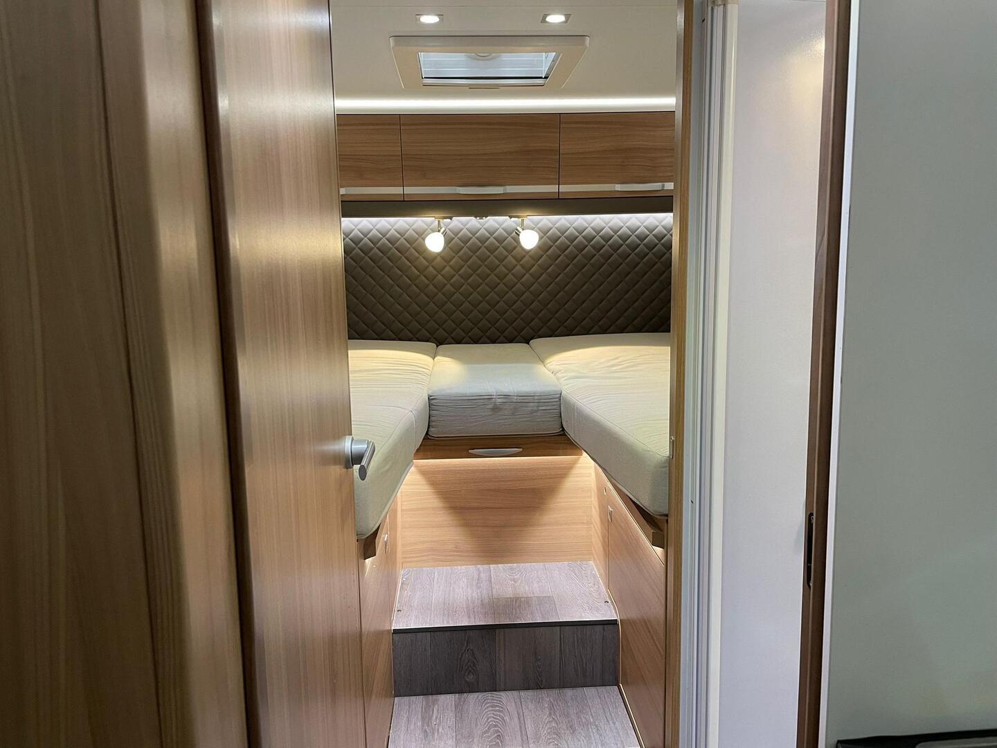 ADRIA Matrix M 670SL 2019