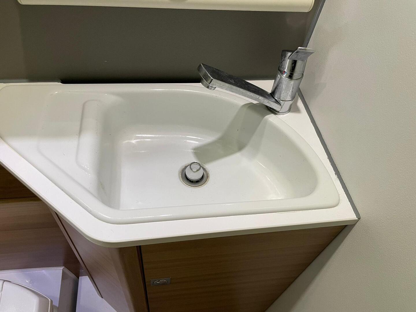 ADRIA Matrix M 670SL 2019