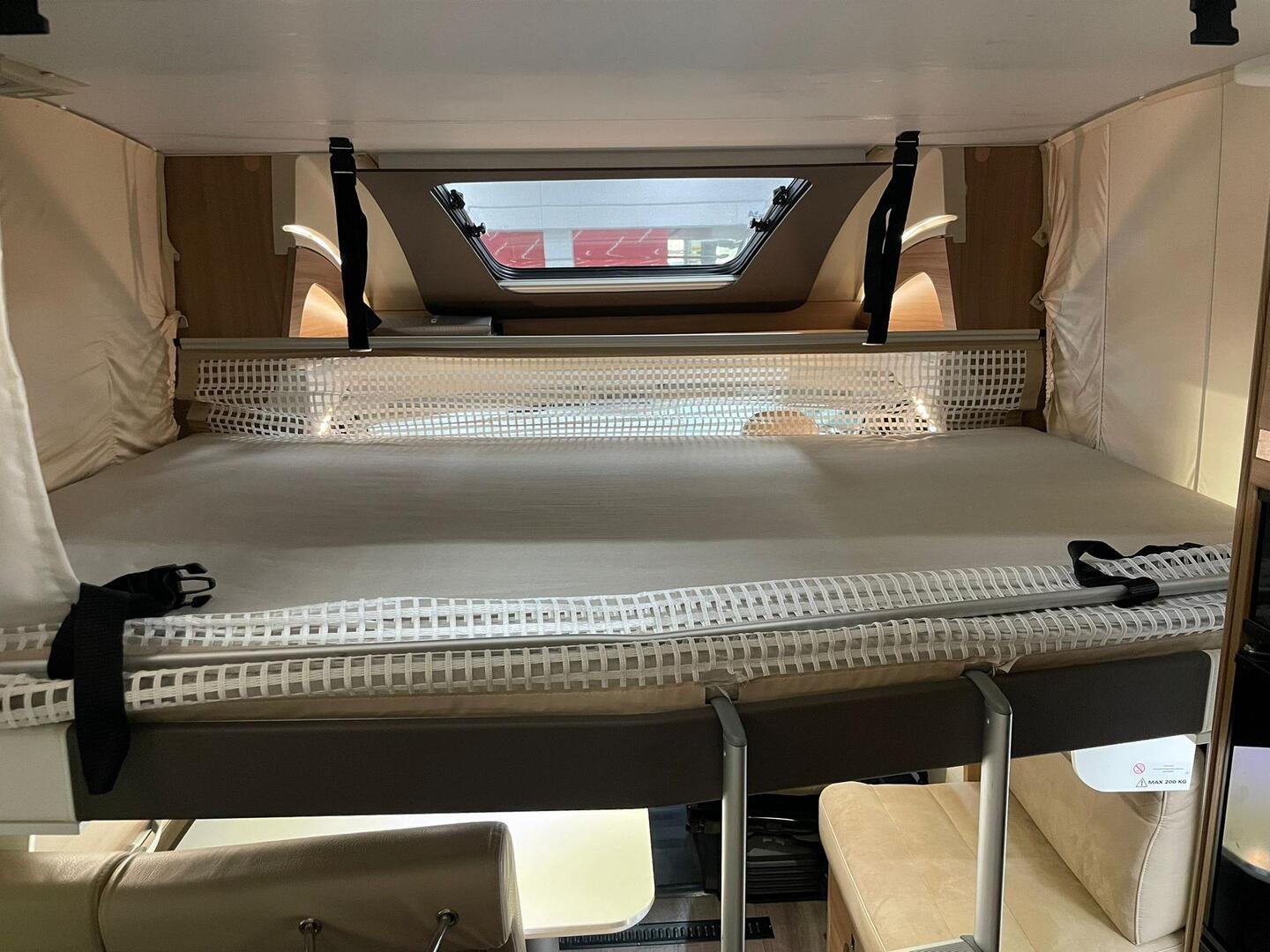 ADRIA Matrix M 670SL 2019