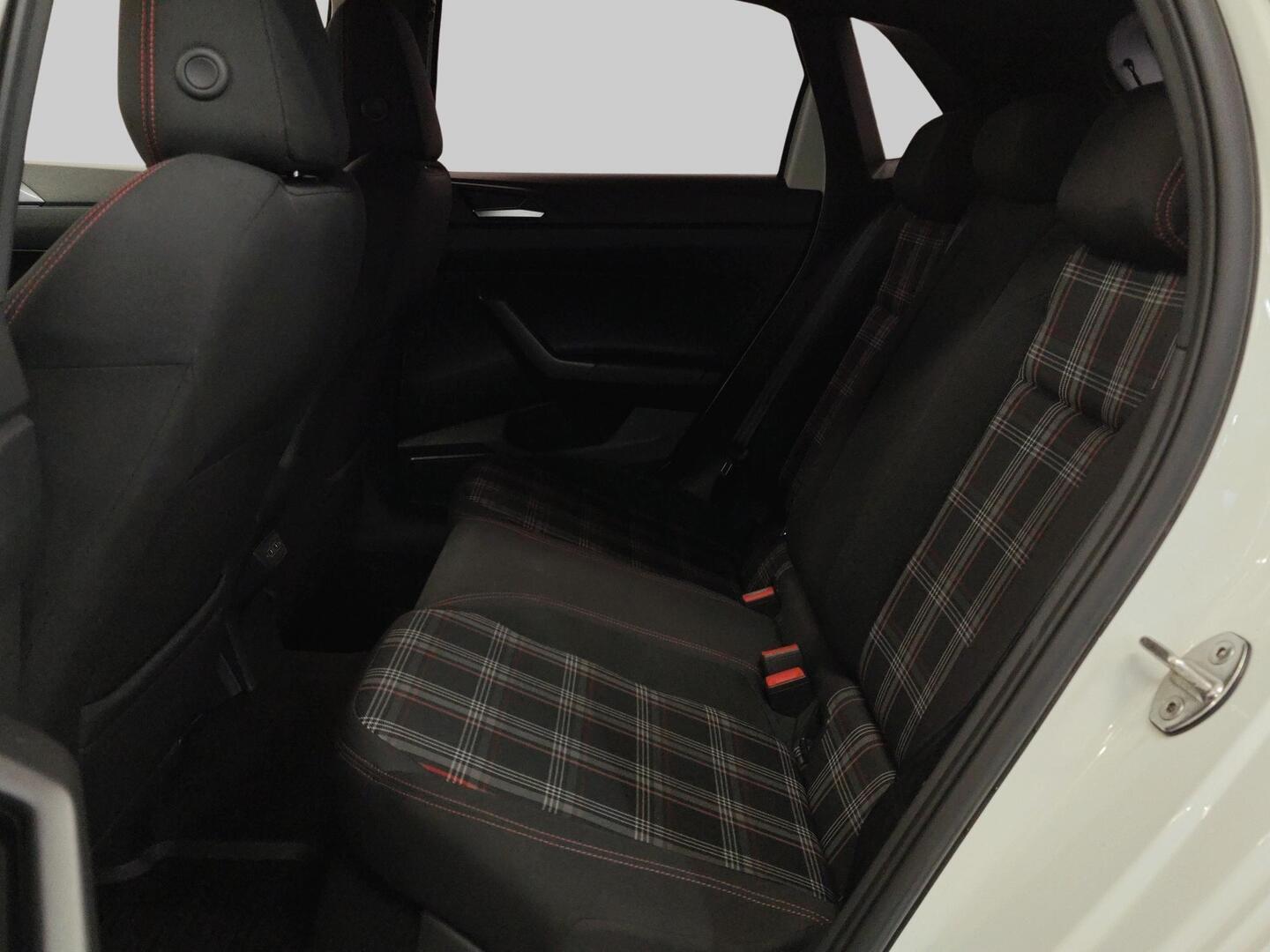 VOLKSWAGEN Polo 2019