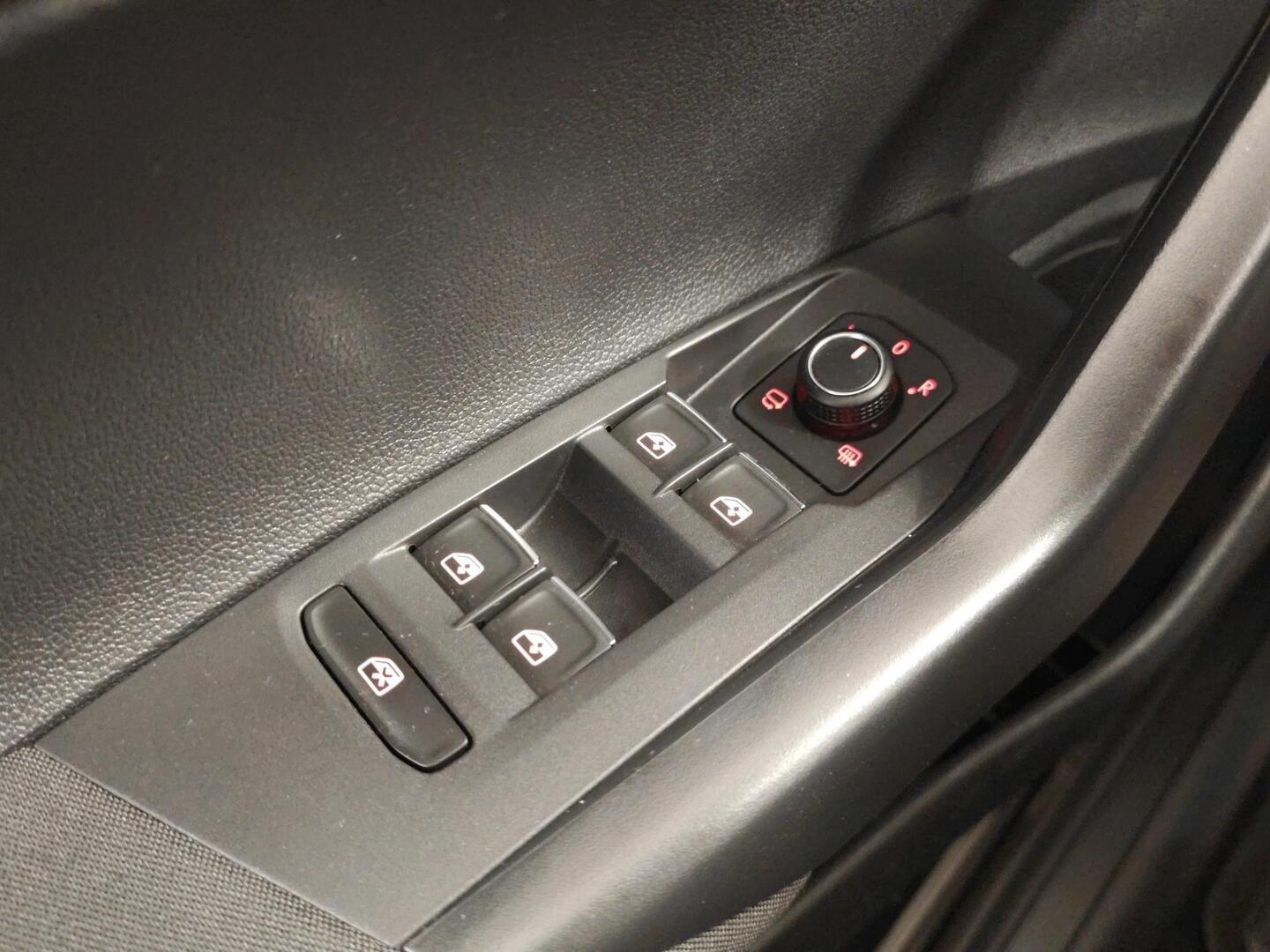 VOLKSWAGEN Polo 2019