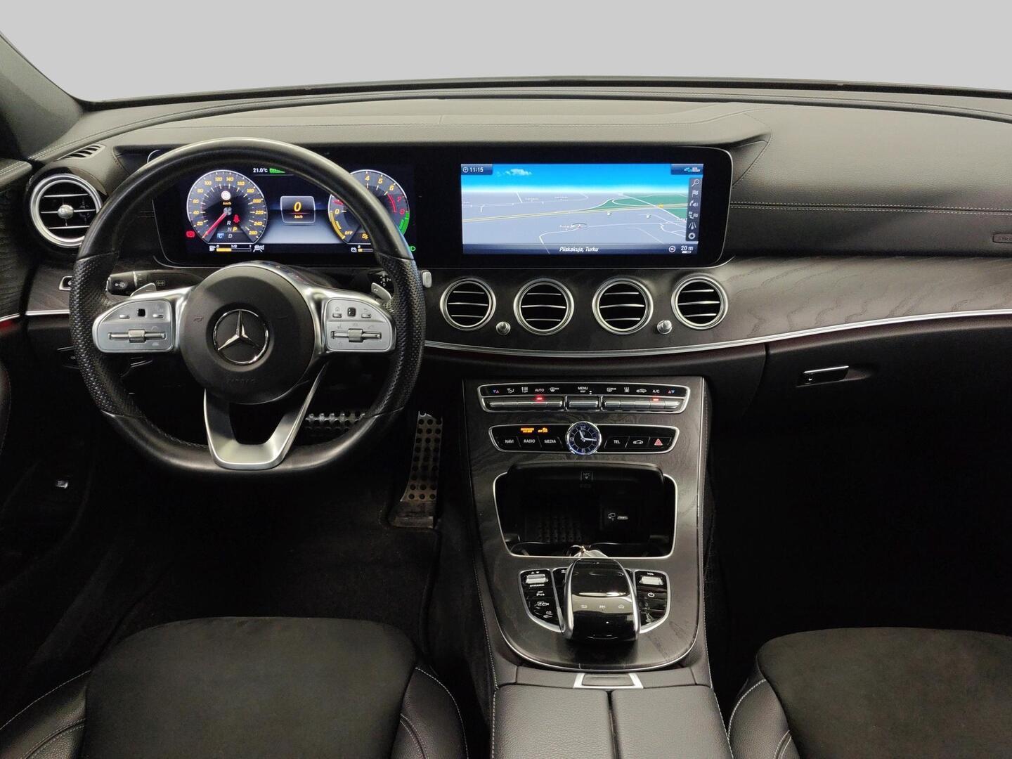 MERCEDES-BENZ E 2020